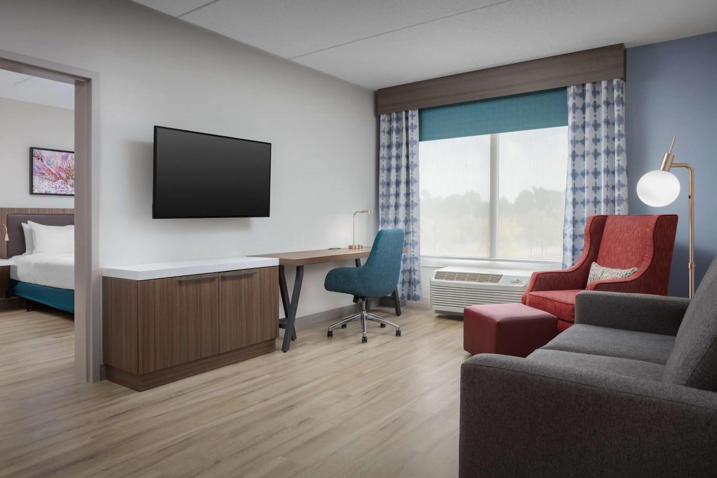 One-Bedroom King Suite with Sofa Bed in Hilton Garden Inn Tuscaloosa