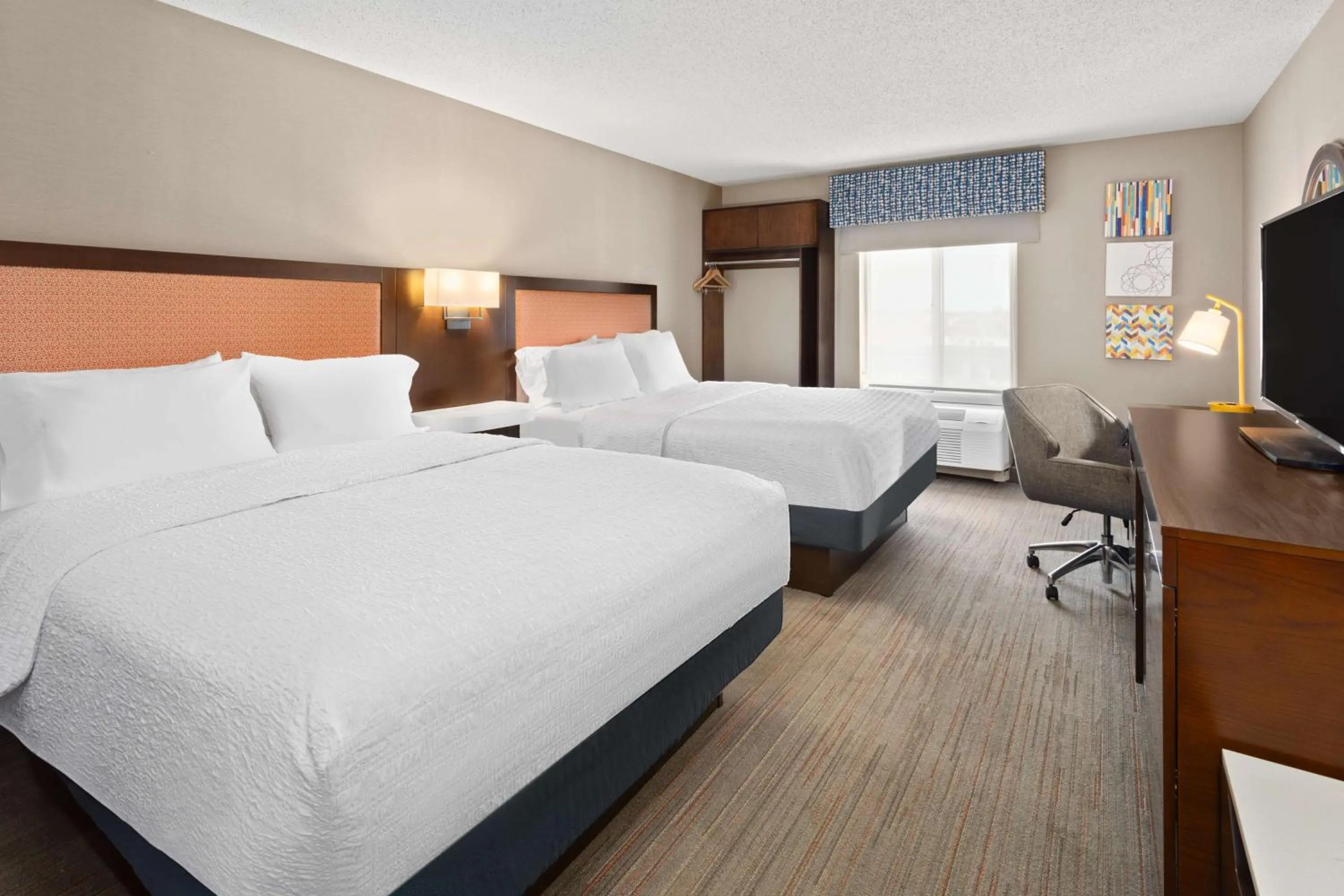 Queen Room with Two Queen Beds - Non-Smoking in Hampton Inn & Suites Scottsburg