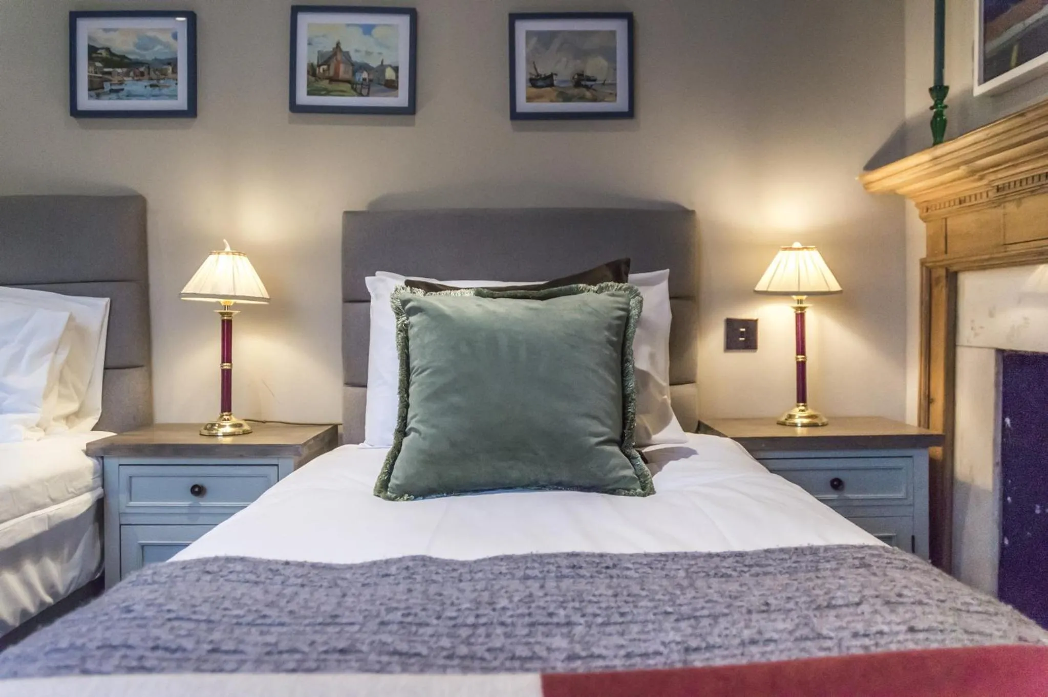 Twin Room with Private Bathroom - single occupancy in Top Joe's Townhouse