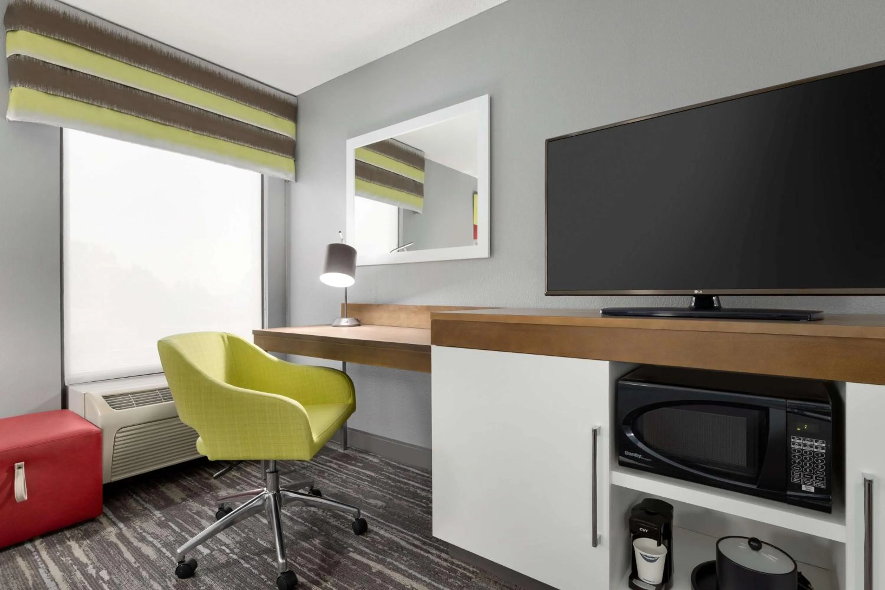 King Room with Sofa Bed and Study - Non-Smoking in Hampton Inn Greenville-Simpsonville