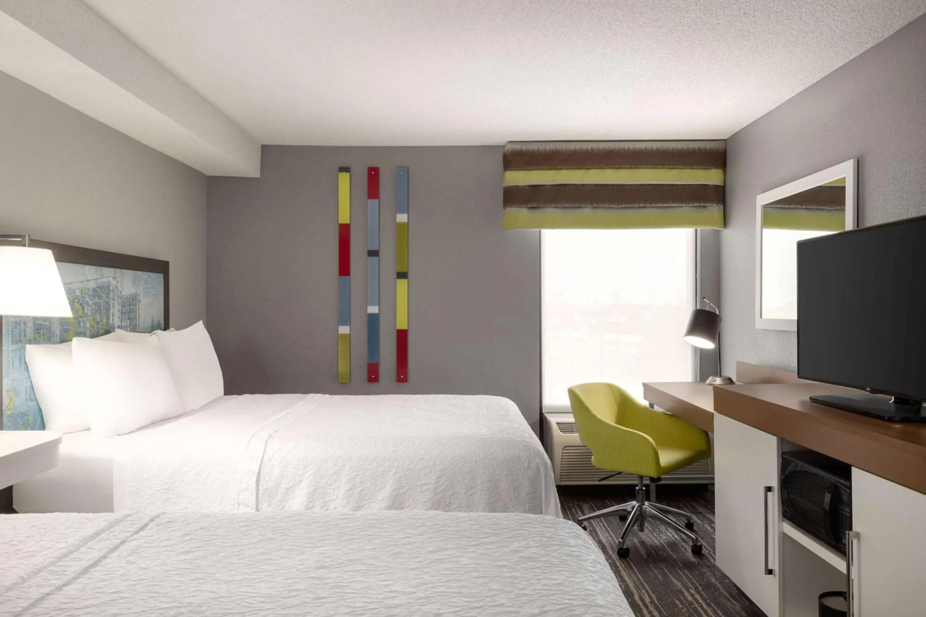 Queen Room with Two Queen Beds - Hearing Accessible/Non-Smoking in Hampton Inn Greenville-Simpsonville