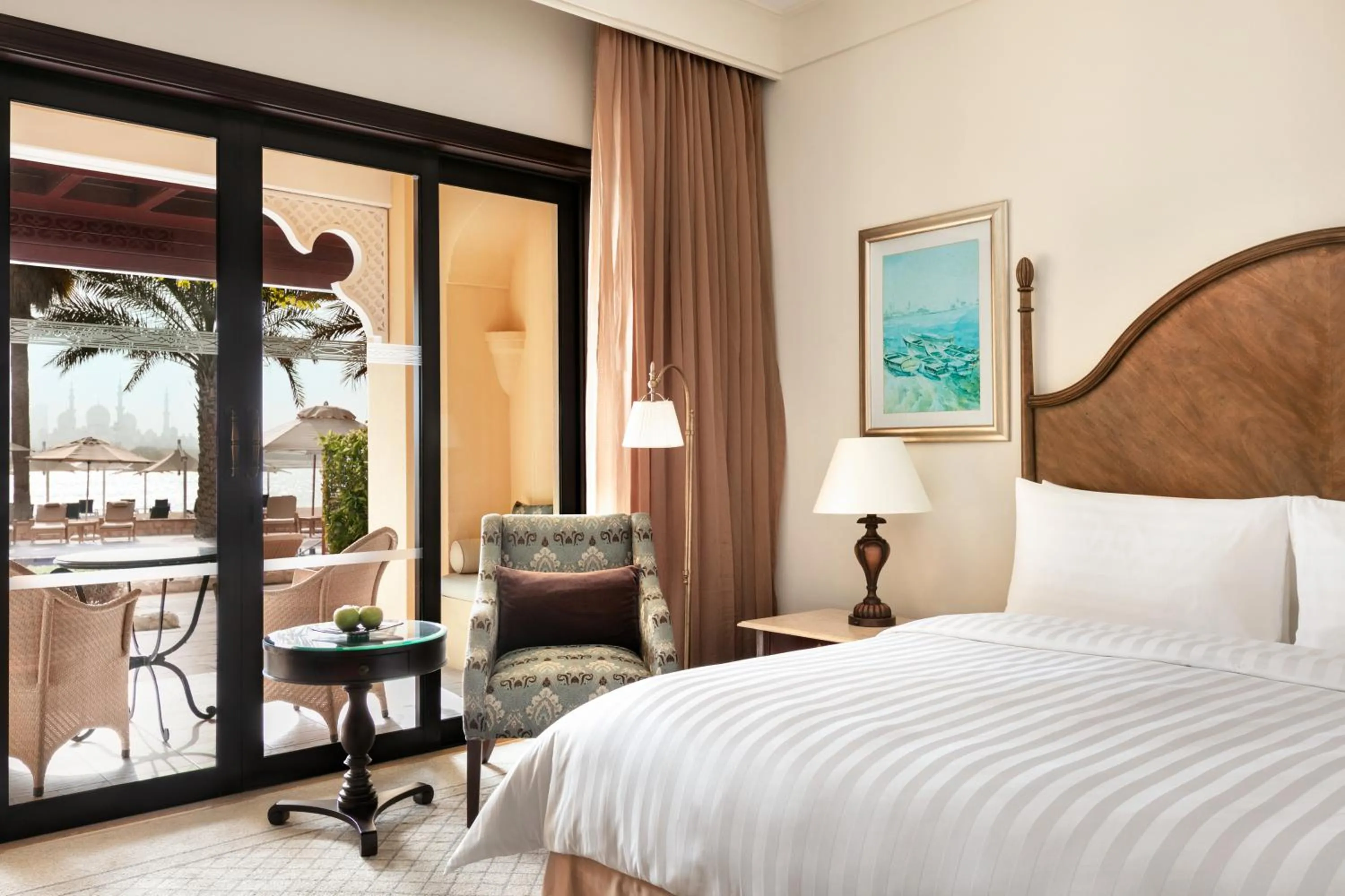 Executive Garden view - King Room in Shangri-La Qaryat Al Beri, Abu Dhabi