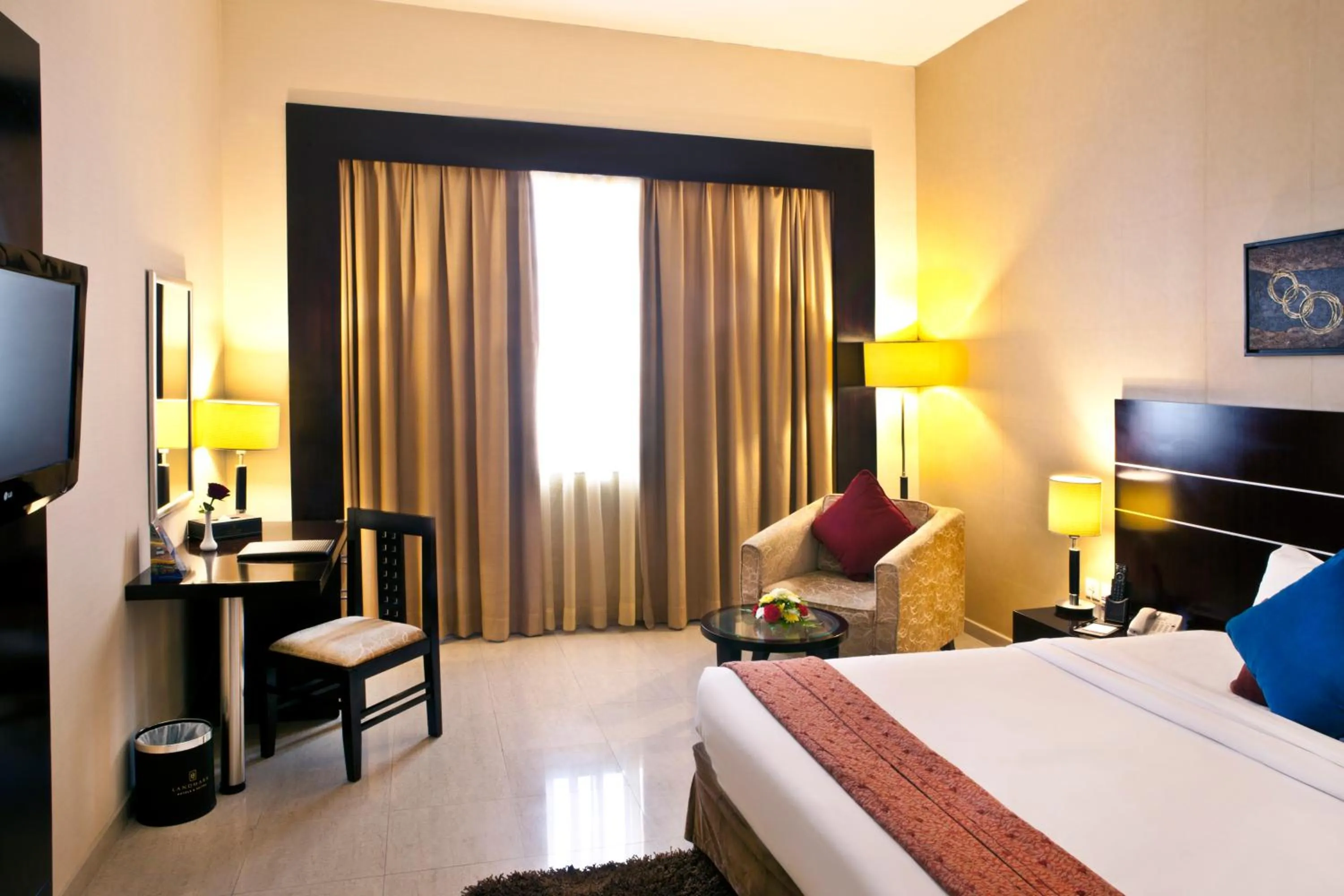 Classic Double Room in Landmark Riqqa Hotel