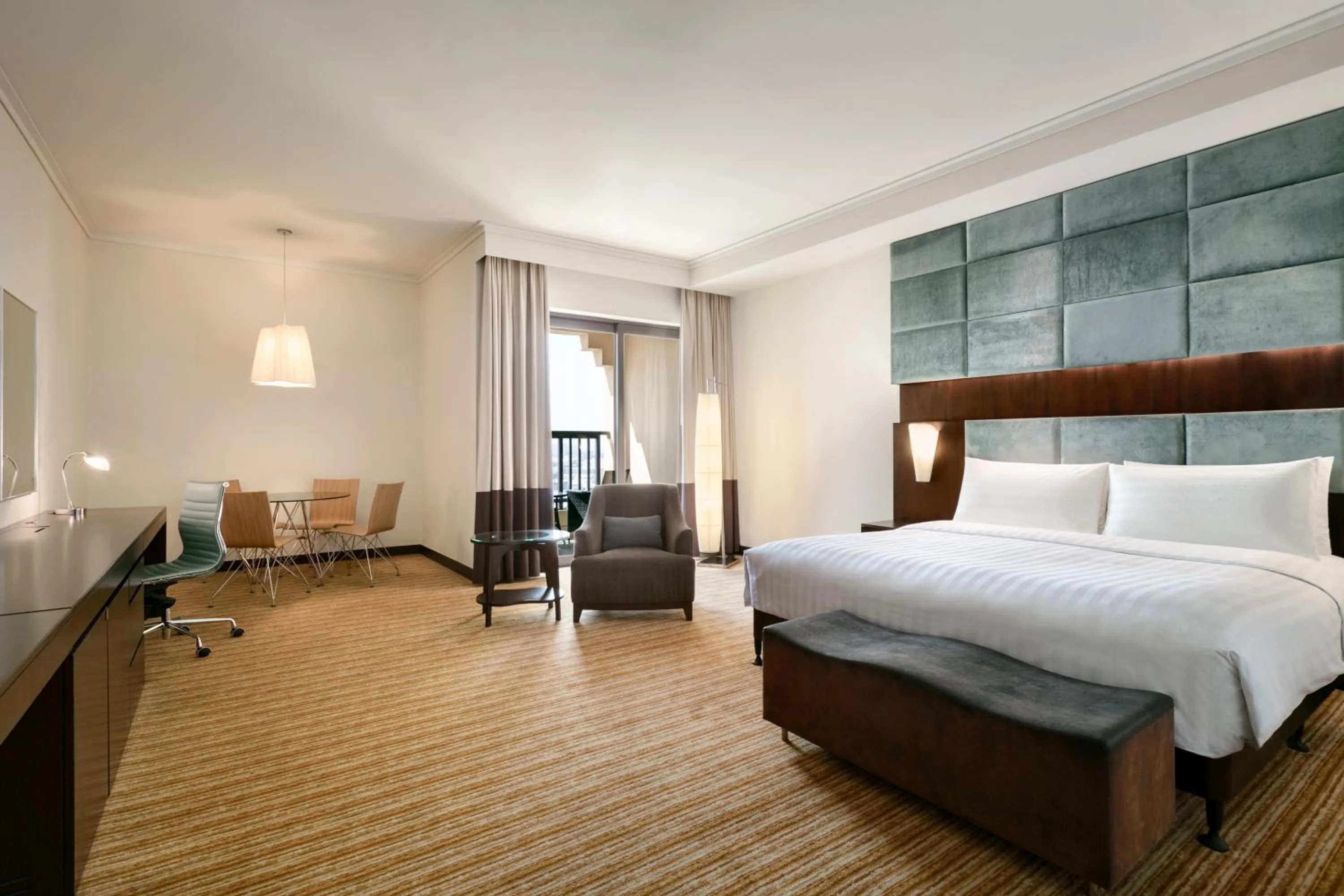 Traders Club Premier King Room with Lounge Access Including Happy Hours  in Traders Hotel, Abu Dhabi