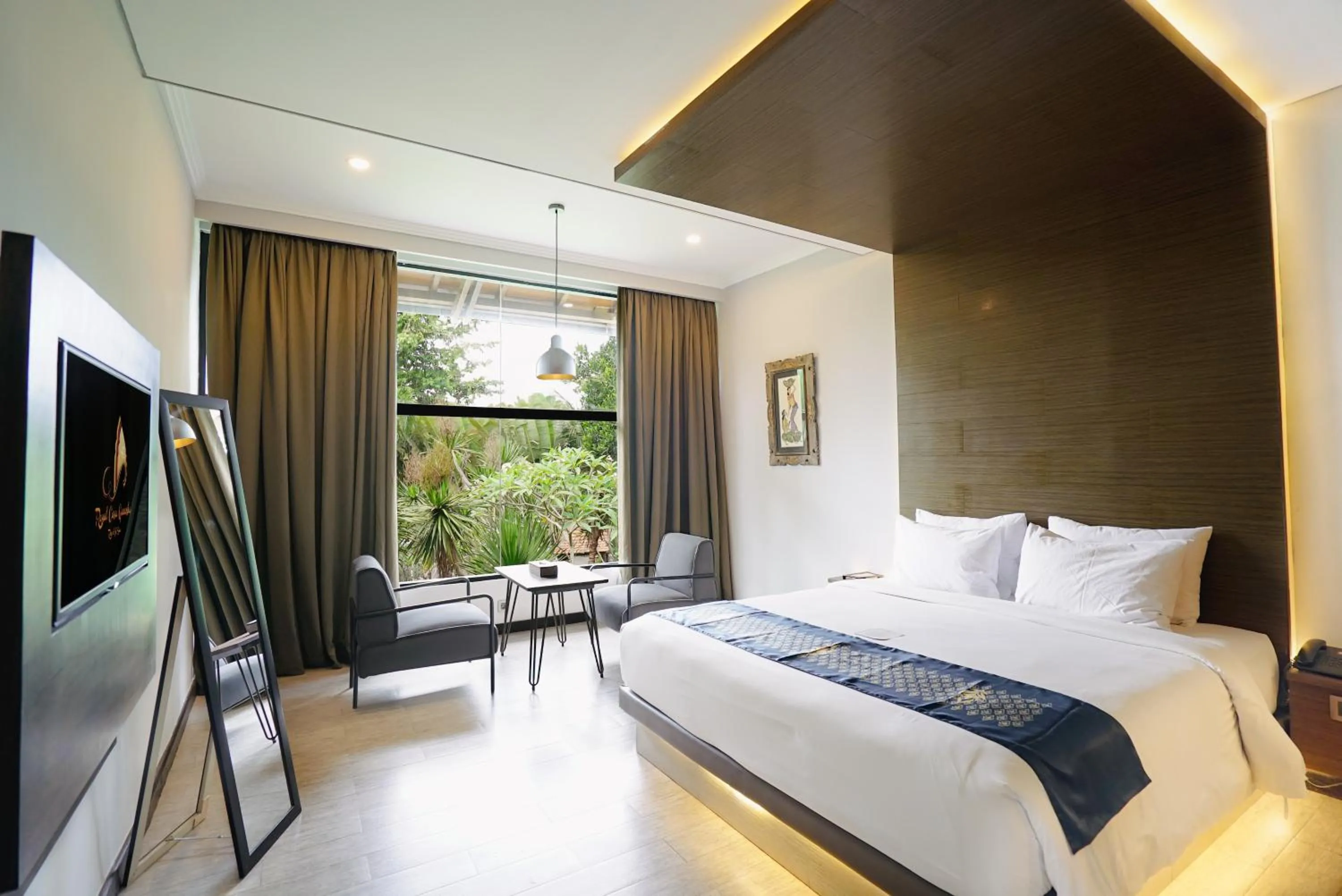 Grand Deluxe Double Room in Royal Casa Ganesha