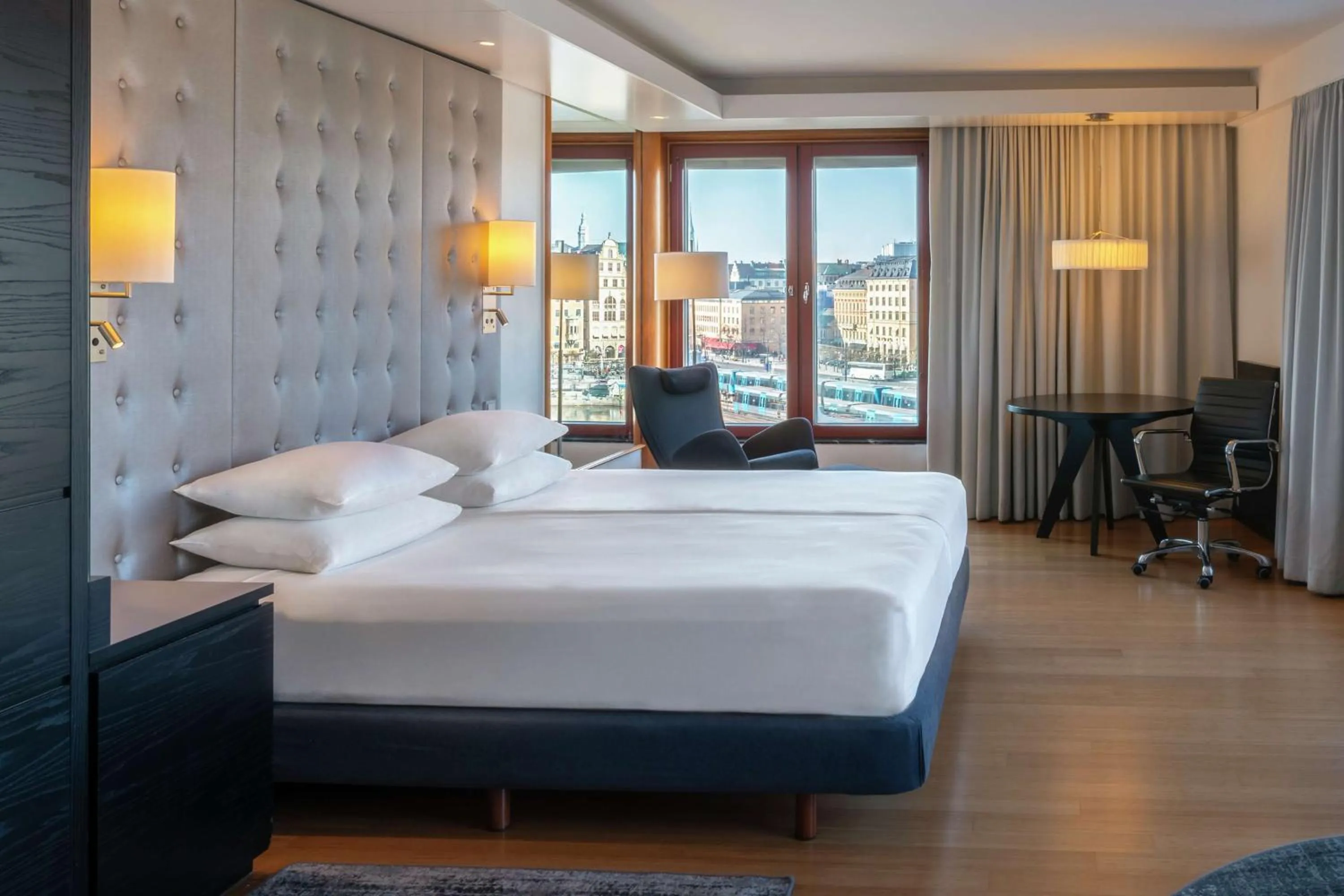 Executive Corner Room in Hilton Stockholm Slussen Hotel