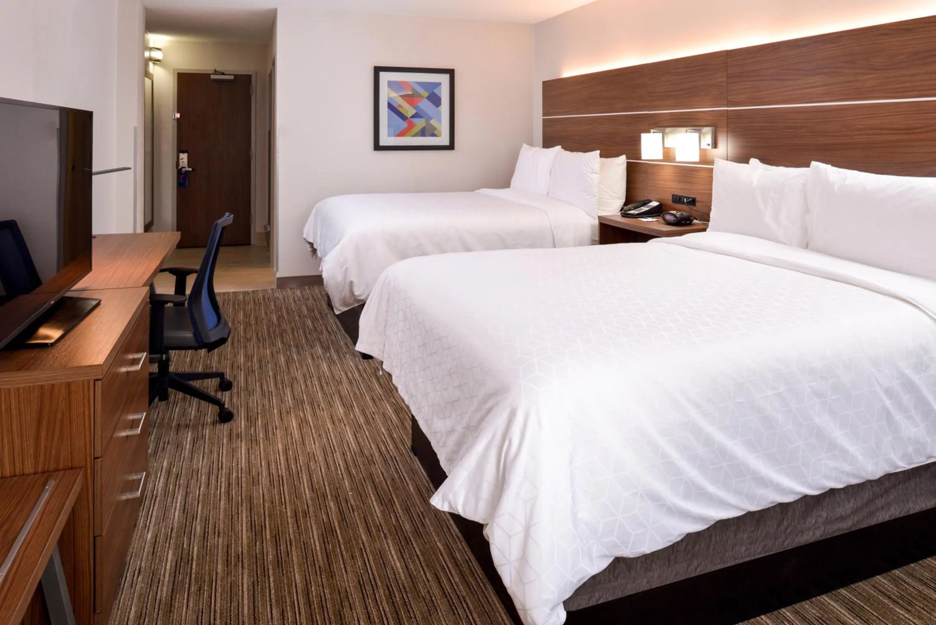 Standard Queen Room with Two Queen Beds in Holiday Inn Express Towson- Baltimore North by IHG