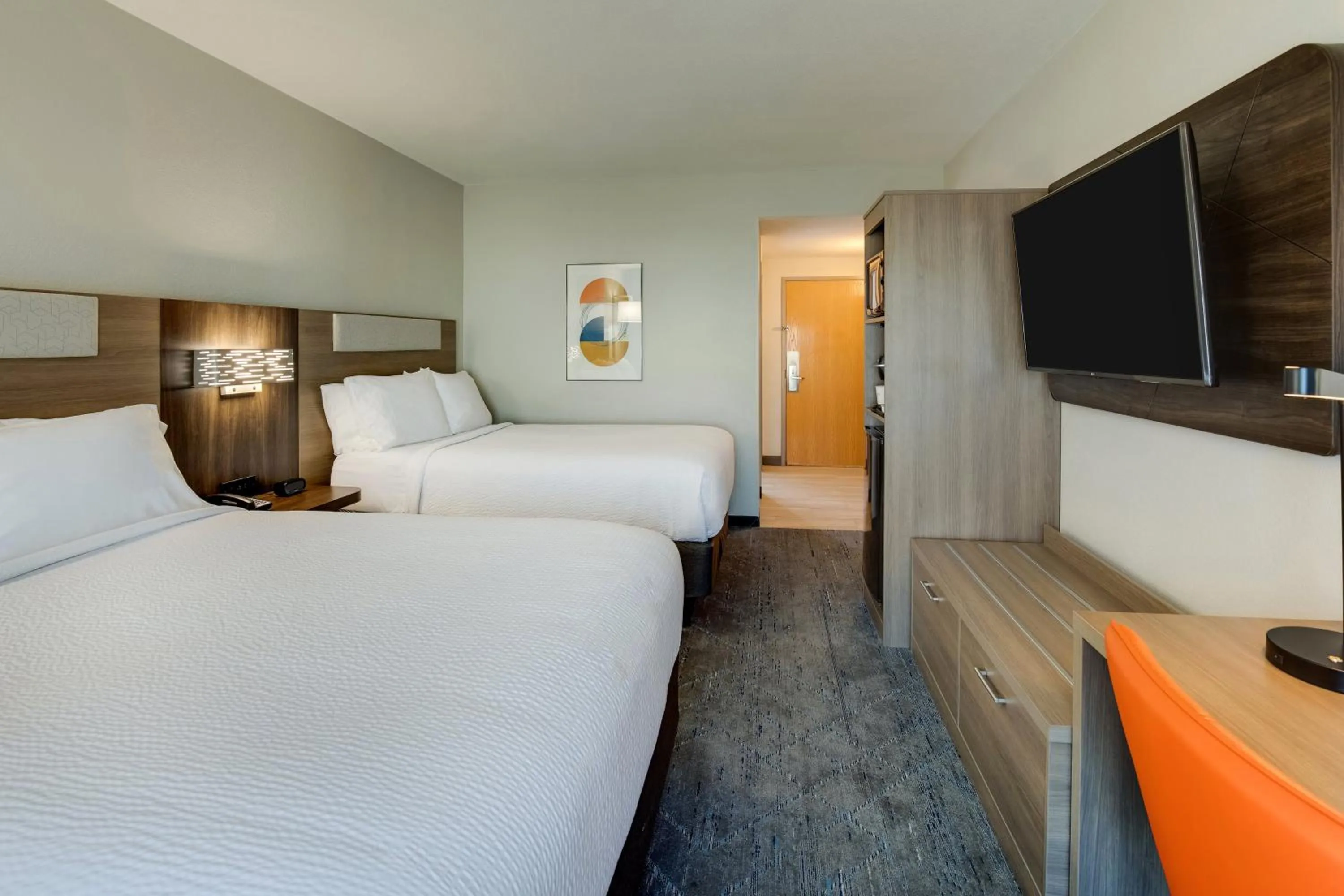 Standard Room with Two Queen Beds in Holiday Inn Express I-95 Capitol Beltway - Largo by IHG