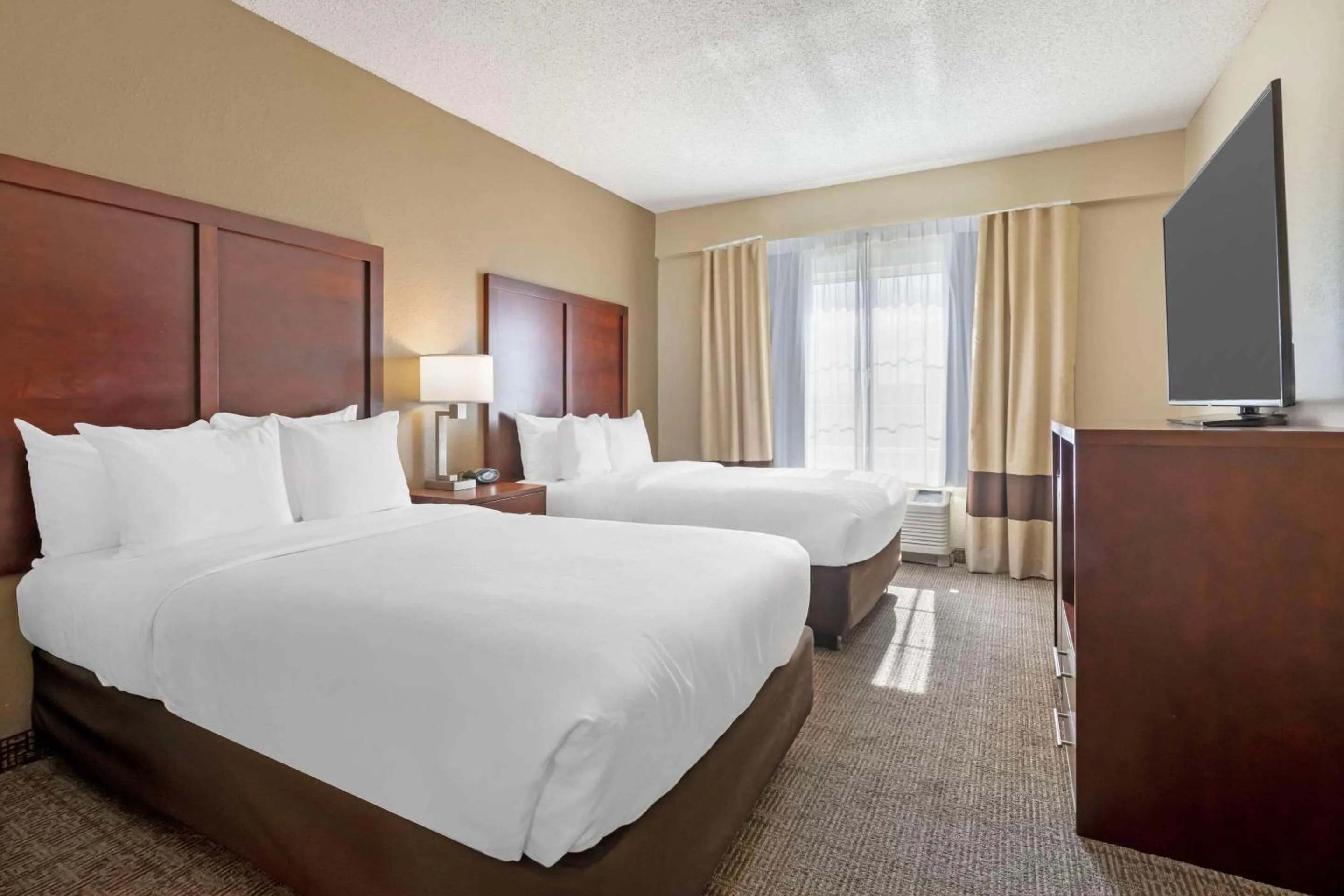 Deluxe Suite with Two Double Beds- Non-Smoking in Comfort Suites Downtown