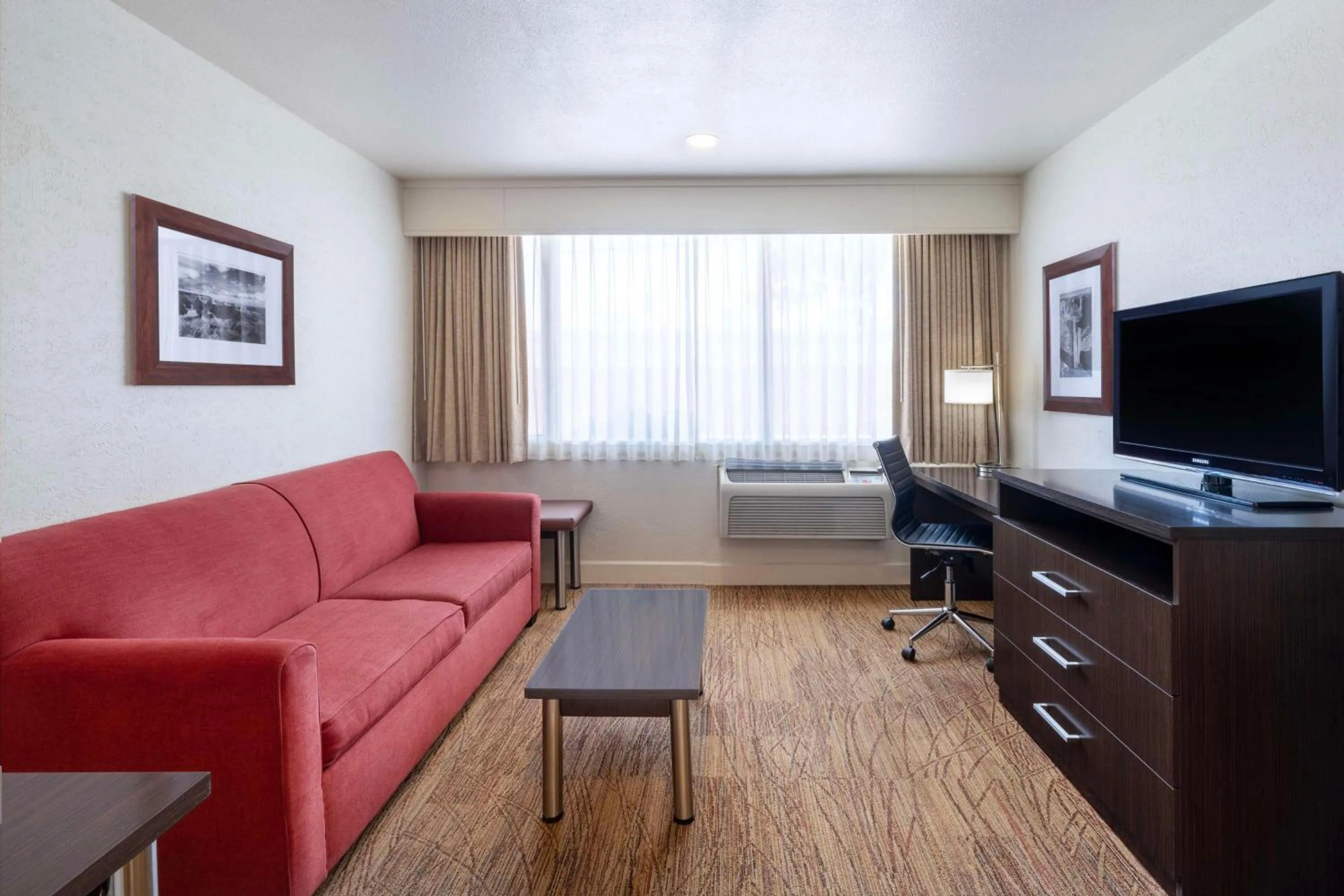 King Suite - Disability Access/Non-Smoking in Best Western Pony Soldier Inn & Suites