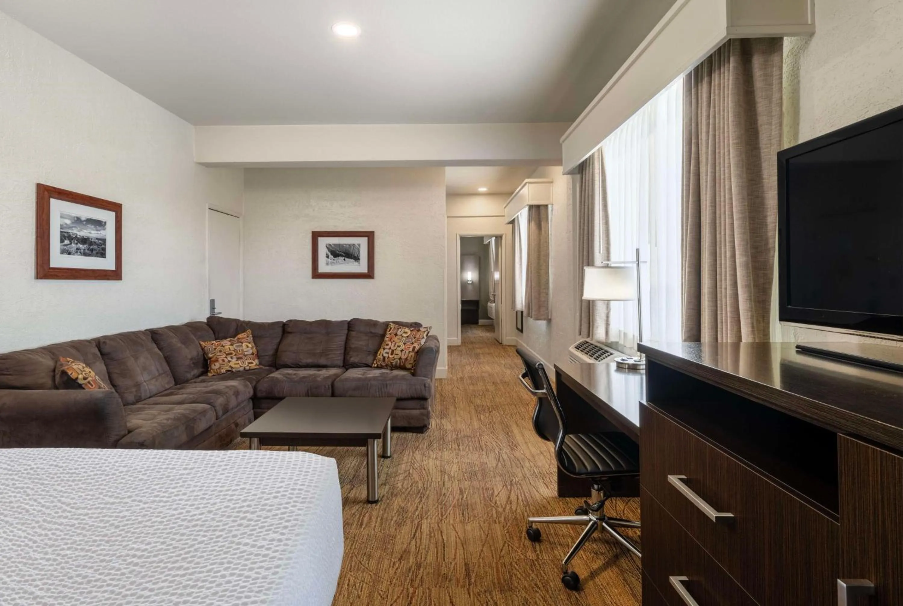 Family Suite - Non-Smoking in Best Western Pony Soldier Inn & Suites