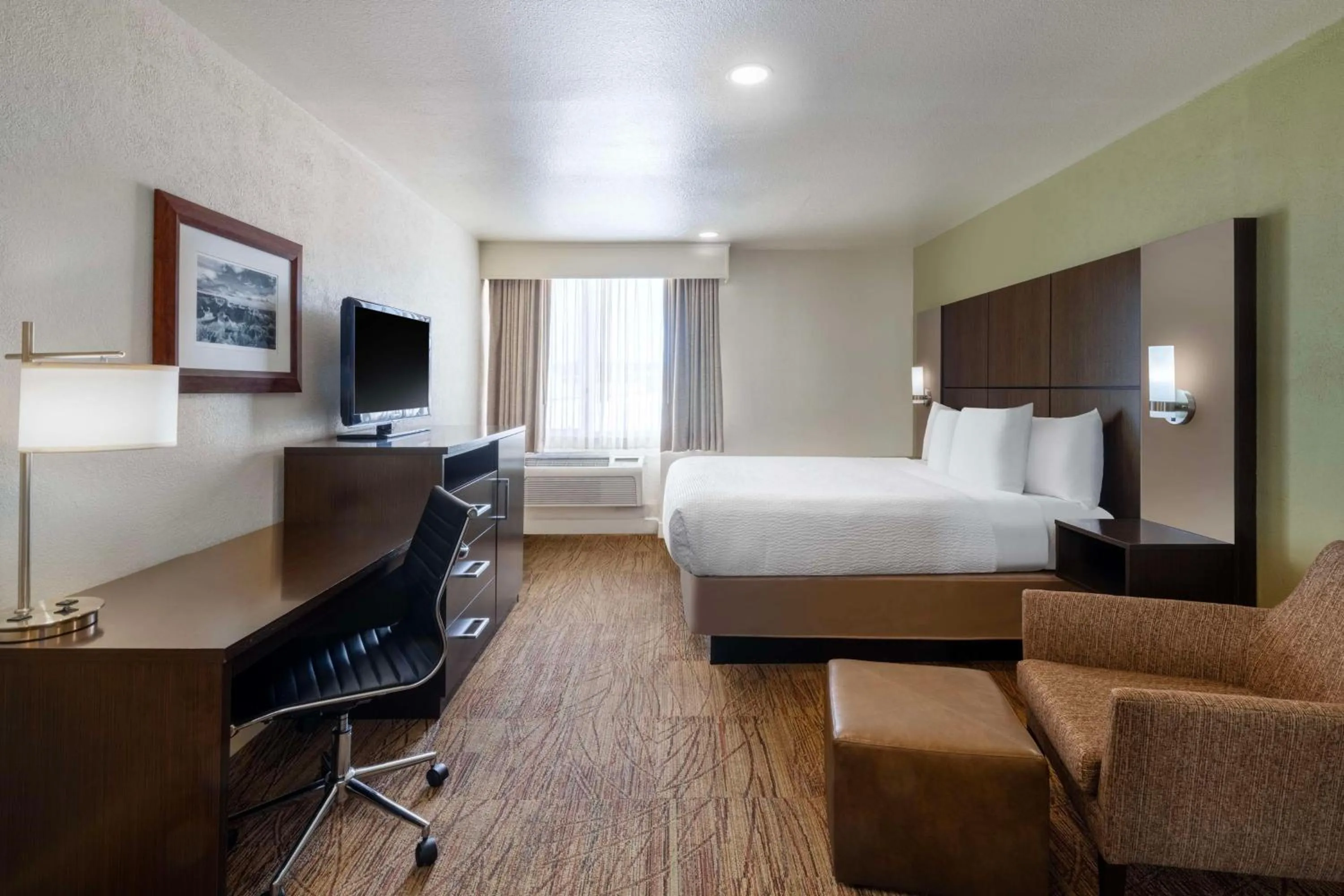 King Room - Non-Smoking in Best Western Pony Soldier Inn & Suites