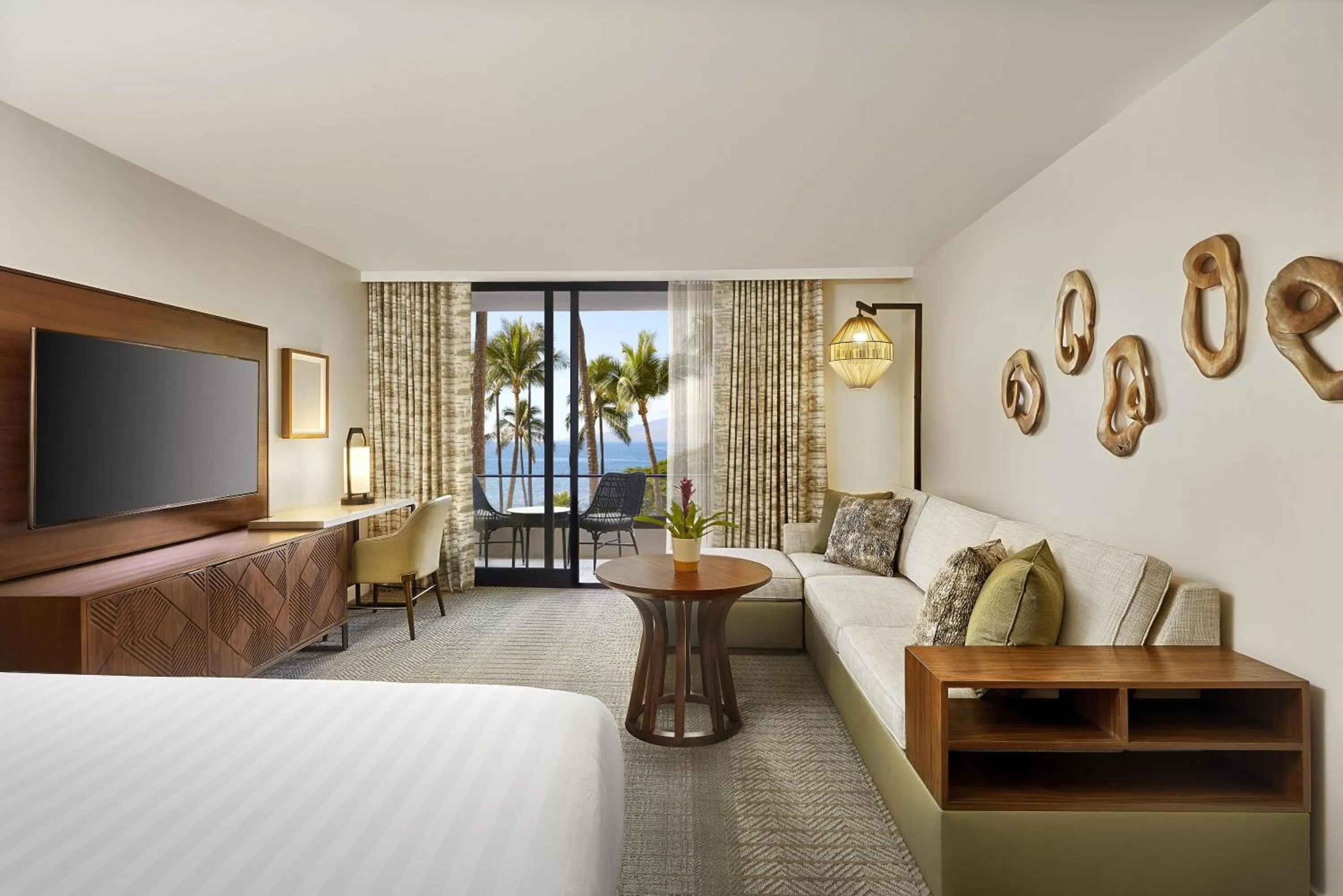 King Room - Oceanfront/Club Access in Hyatt Regency Maui Resort & Spa