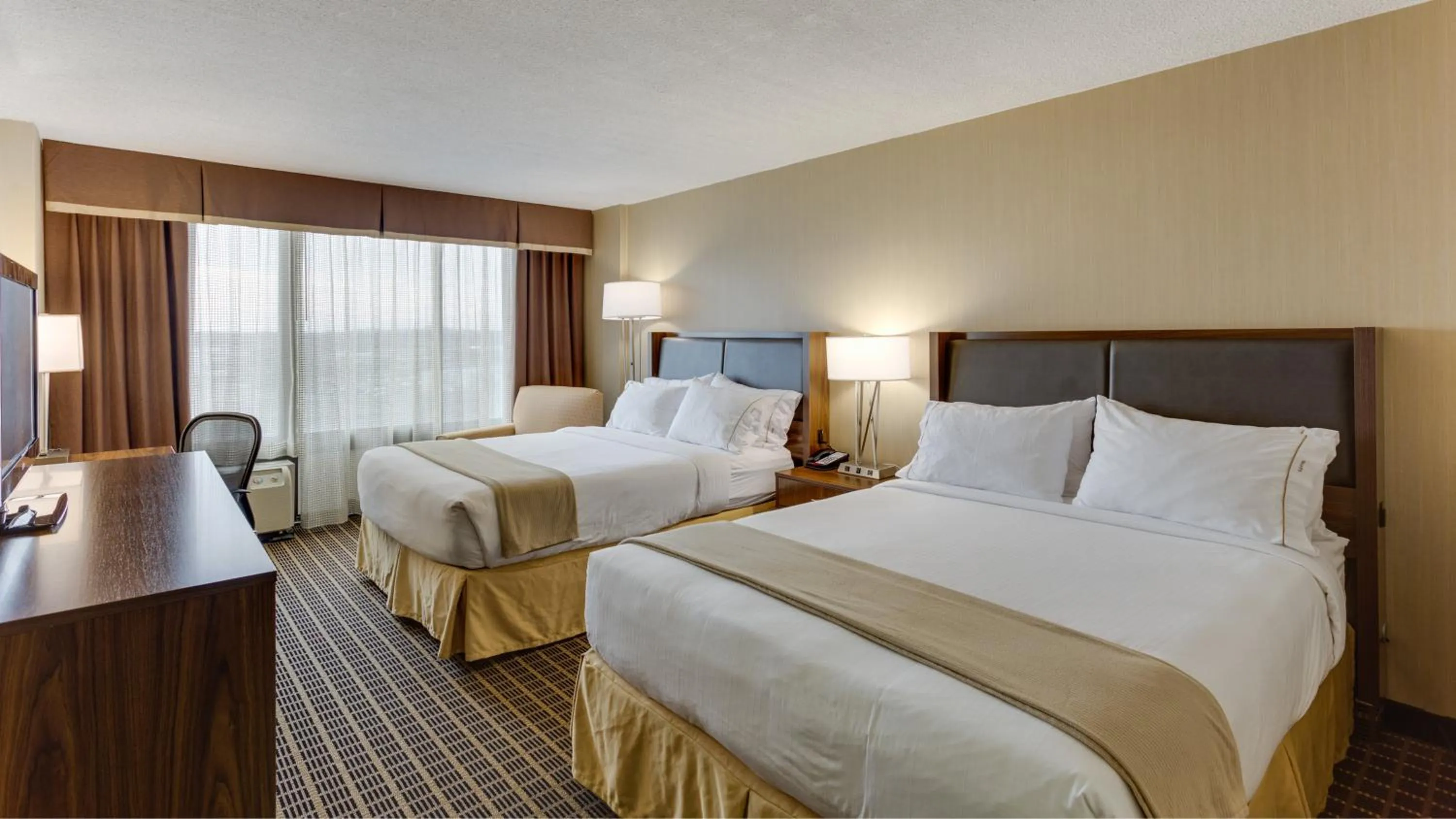 Queen Room with Two Queen Beds - Mobility Access Tub/Non-Smoking in Holiday Inn Express Washington DC SW - Springfield by IHG