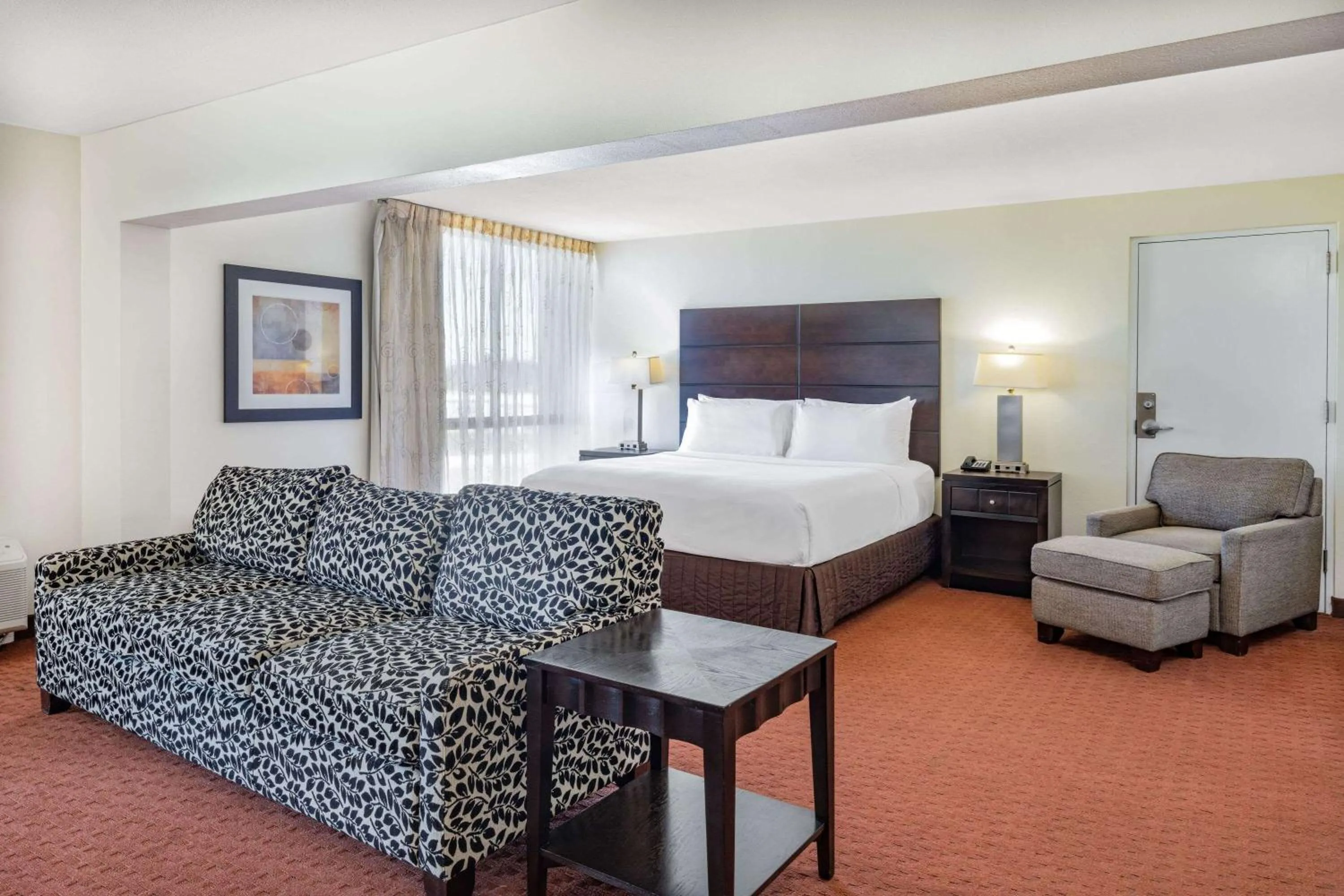 Premier King Suite - Non-Smoking in Wyndham Sacramento