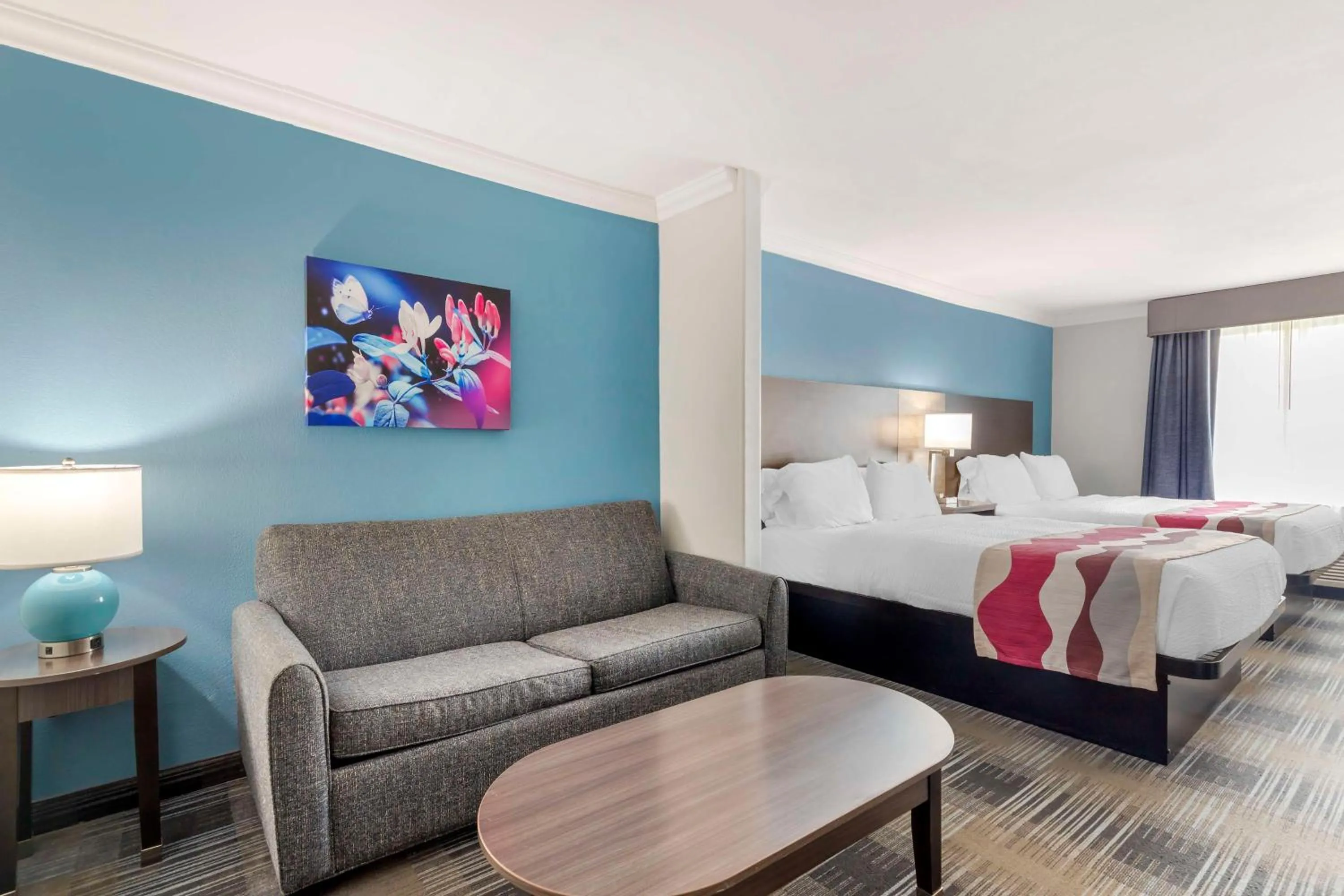 Queen Suite with Two Queen Beds in Best Western Medical Center North Inn & Suites Near Six Flags