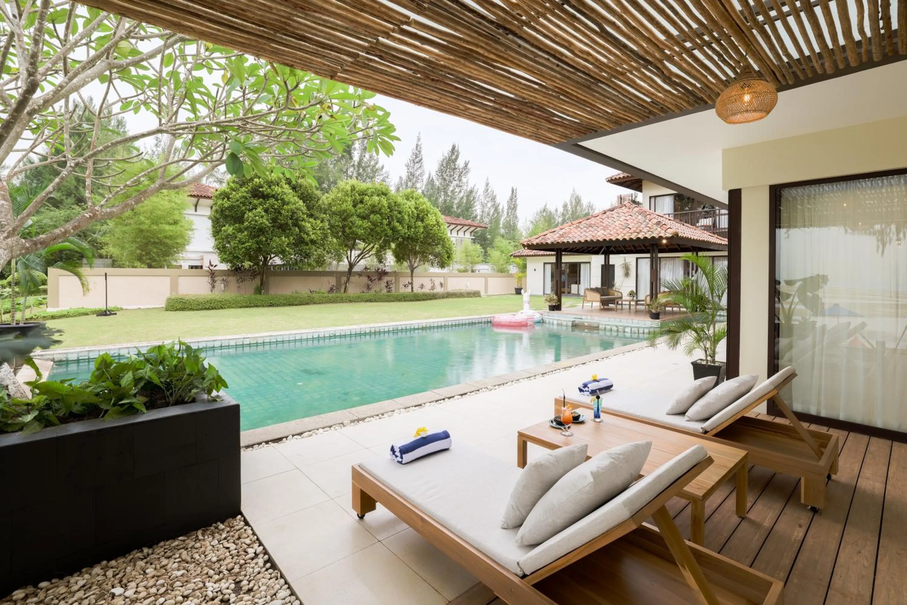 Villa - Beach Front in Pantai Indah Lagoi Bintan