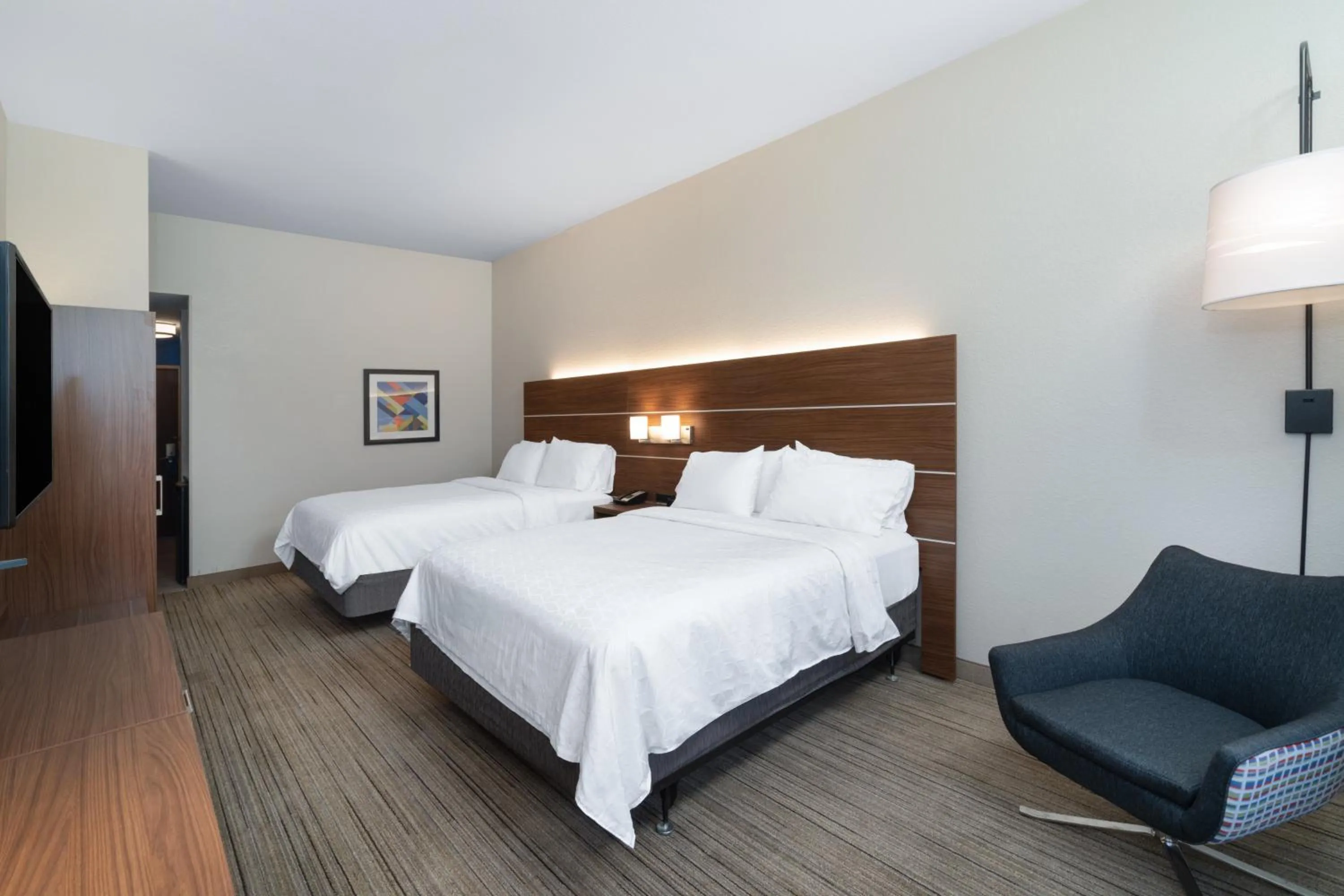 Standard Room with Two Queen Beds and Roll-In Shower - Mobility Access in Holiday Inn Express Hotel & Suites Talladega by IHG