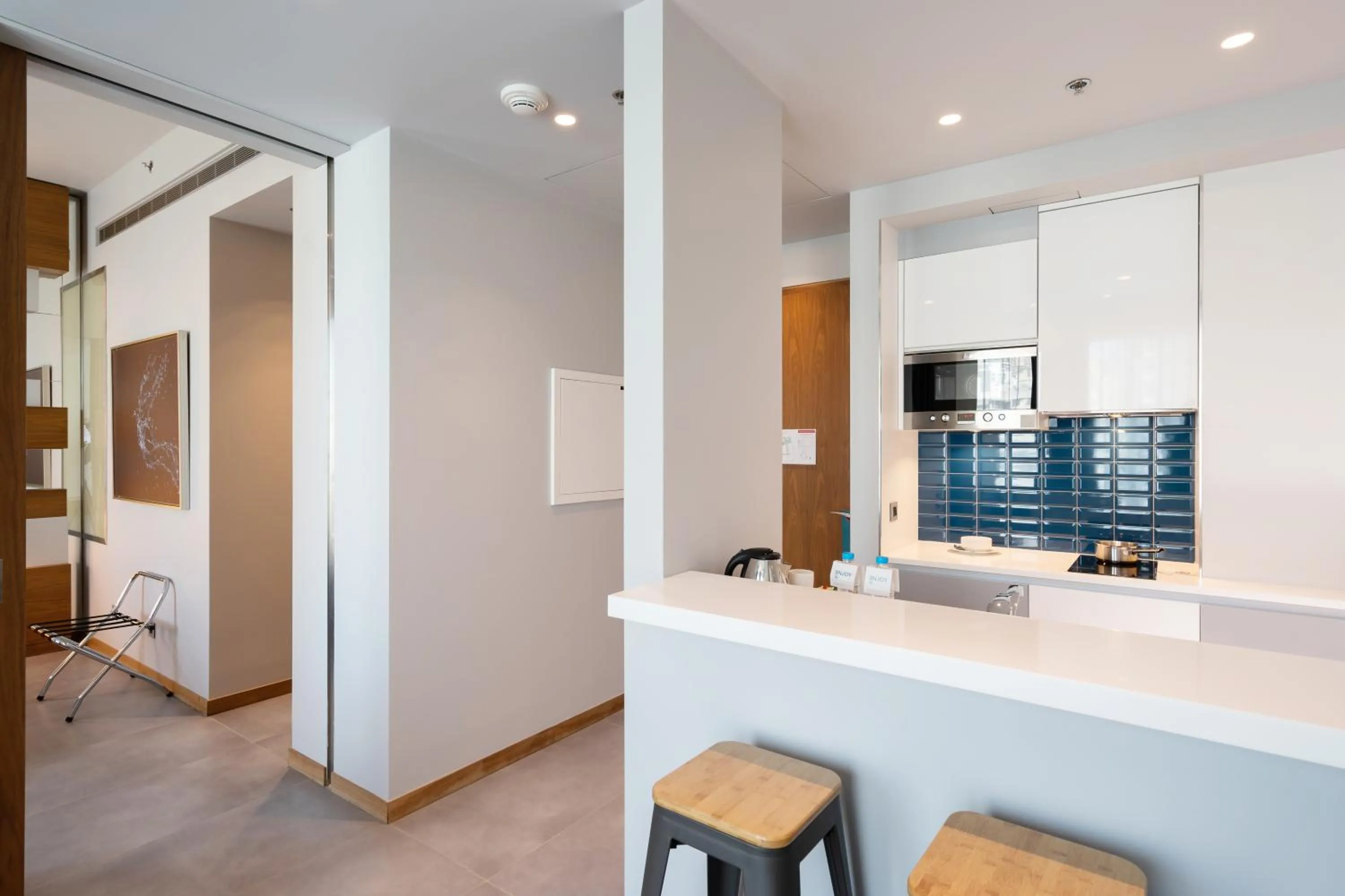 Deluxe One-Bedroom Apartment with Balcony  in The Key Beirut