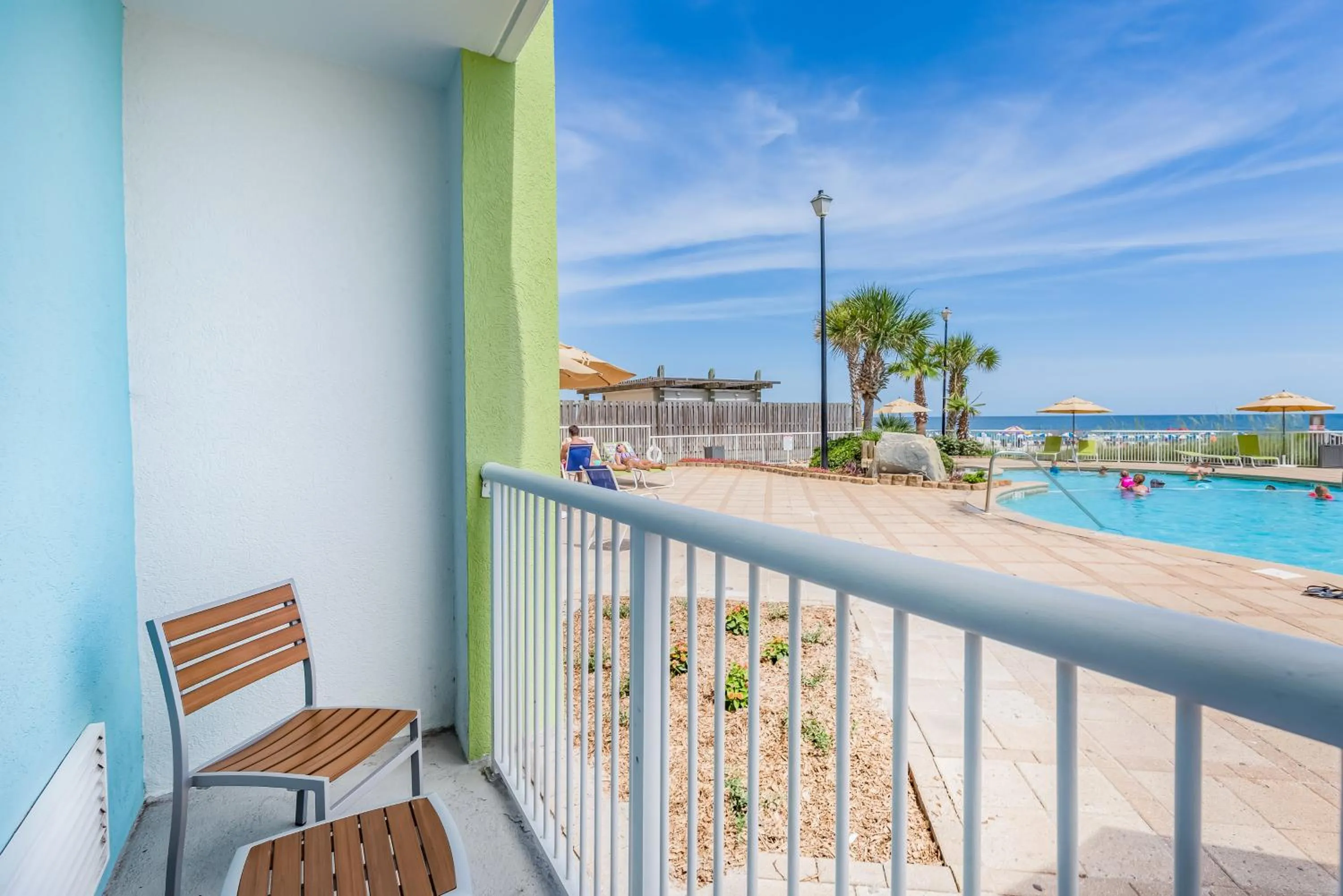 Standard Queen Room with Balcony and City View in Holiday Inn Express Orange Beach - On The Beach by IHG