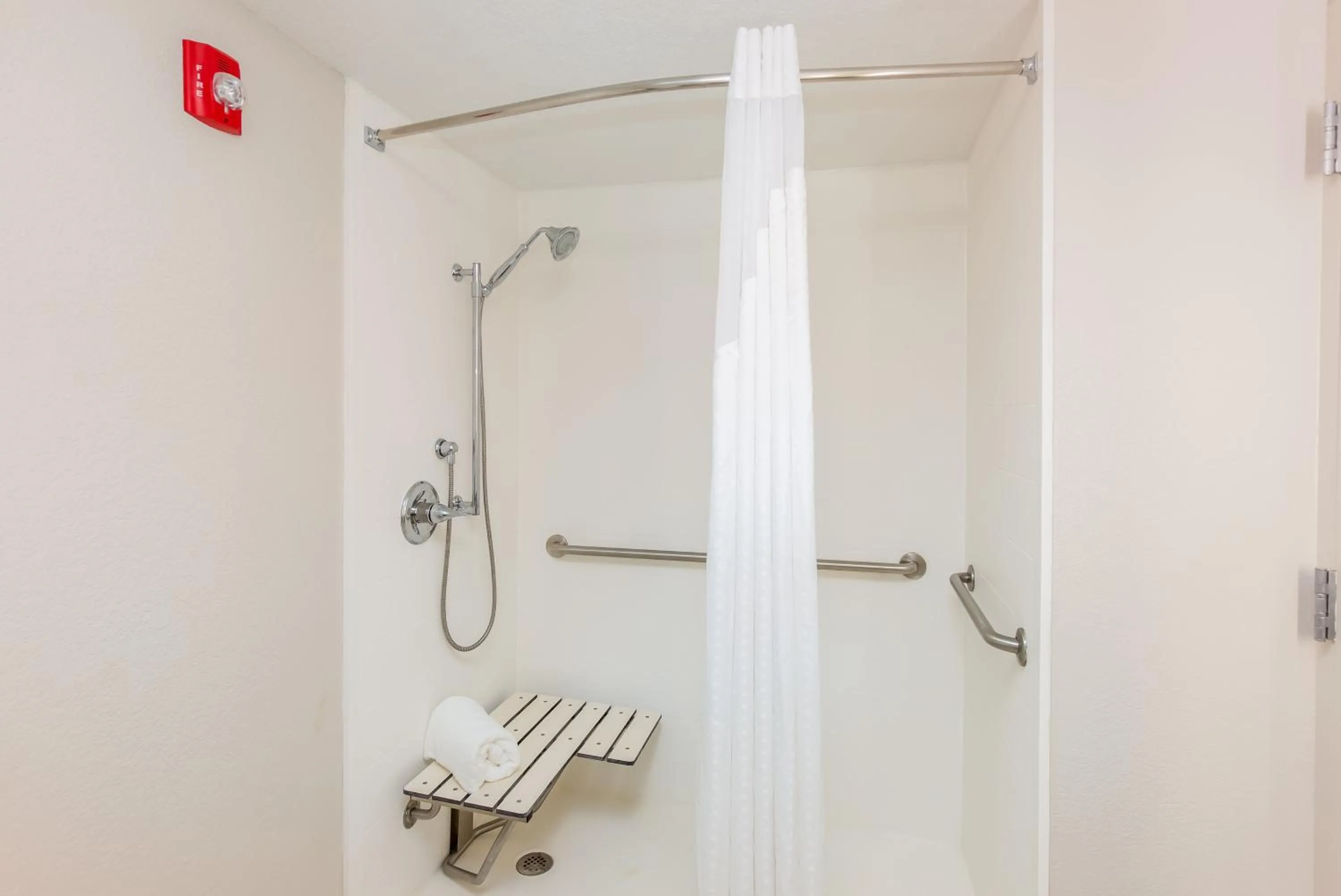 Queen Room with Two Queen Beds - Disability Access/Non-Smoking in Holiday Inn Express Orange Beach - On The Beach by IHG