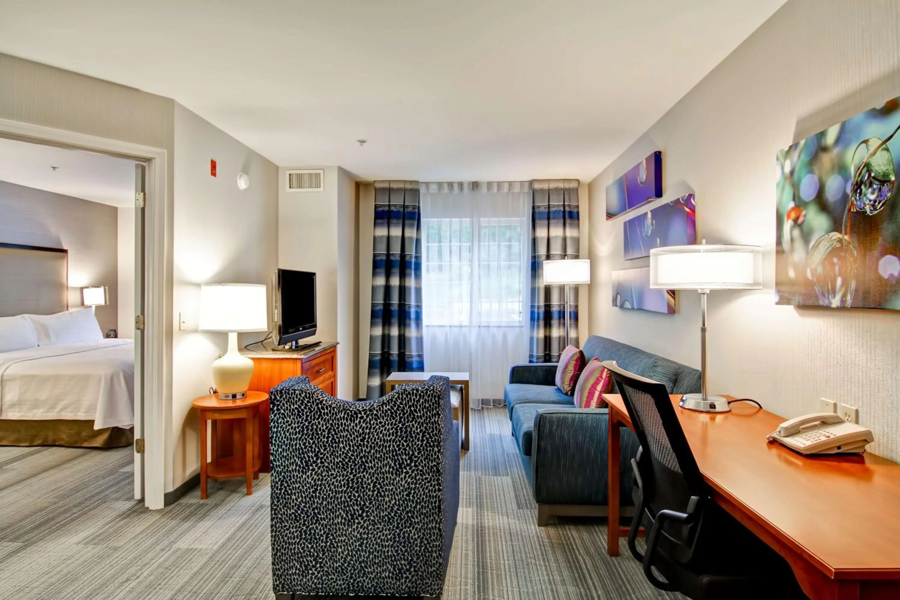 One-Bedroom King Suite - Hearing Access/Non-Smoking in Homewood Suites by Hilton Stratford