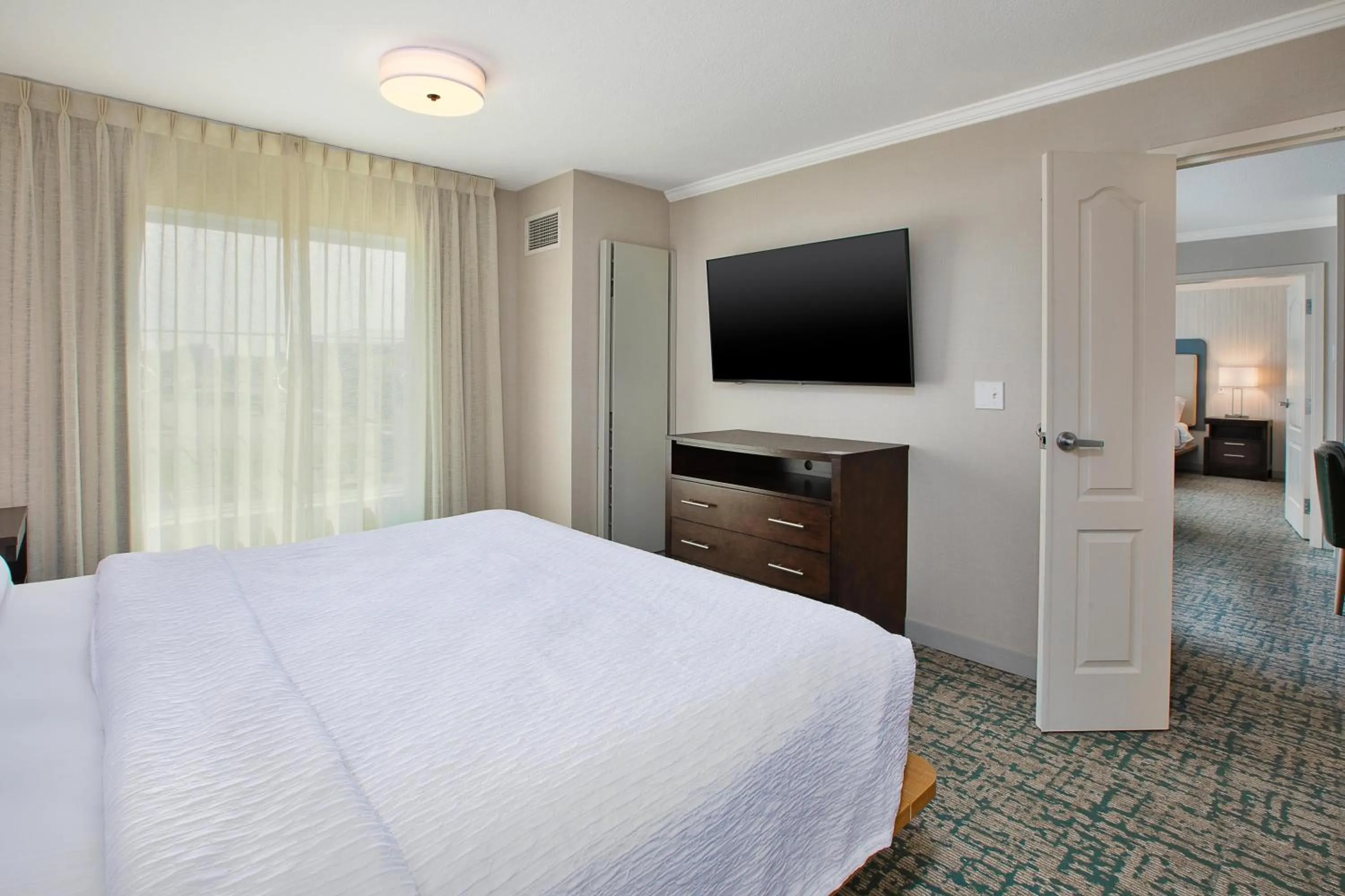 King Suite - Mobility Access/Non-Smoking in Homewood Suites by Hilton Sioux Falls