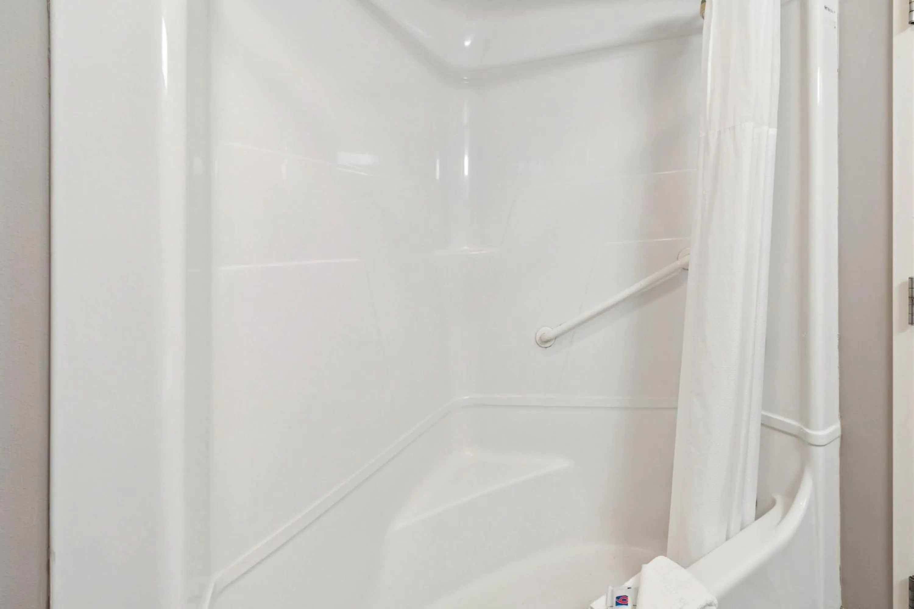 Queen Room - Disability Access - Roll in Shower in Motel 6-Milan, OH - Sandusky