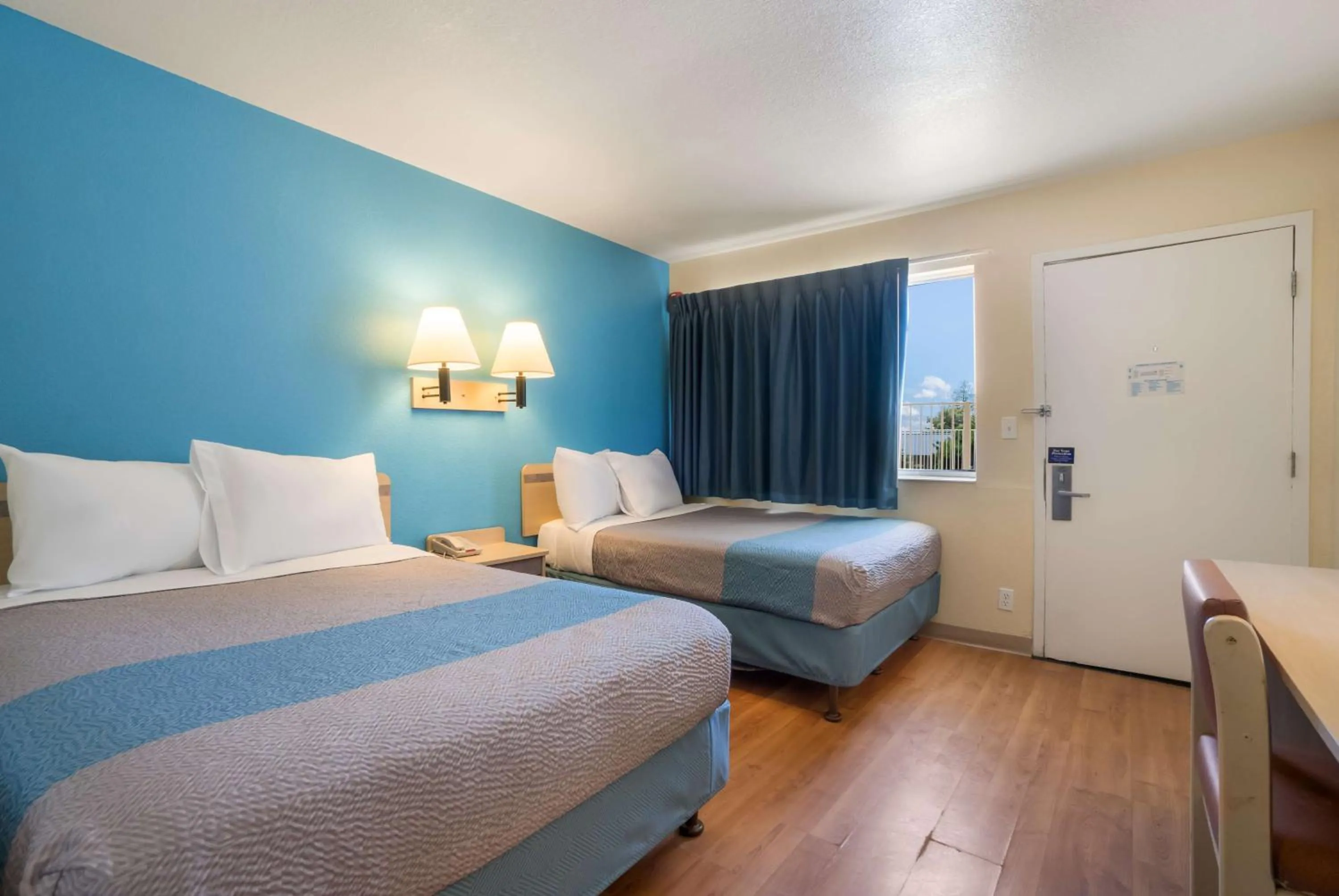 Deluxe Quadruple Room - single occupancy - Non-Smoking in Motel 6-Grand Junction, CO