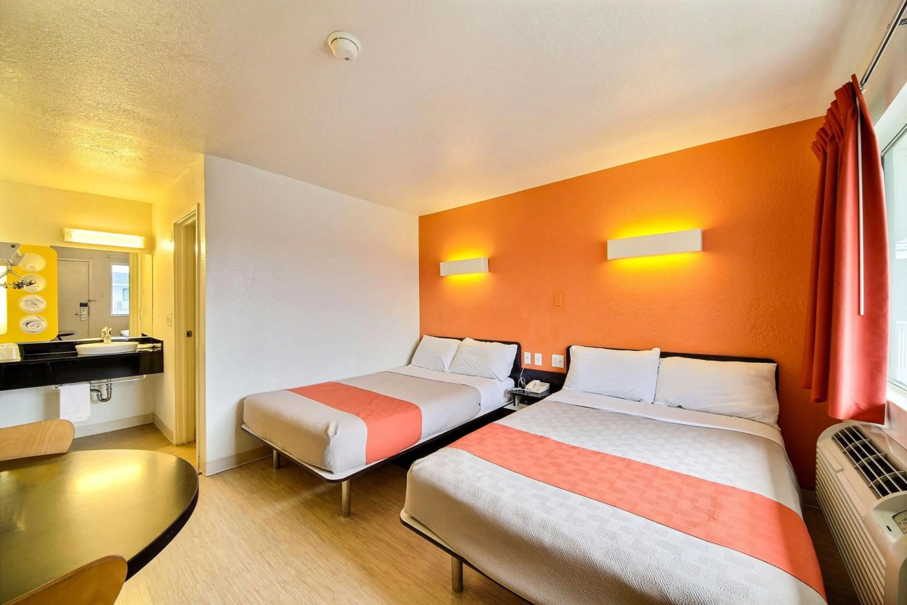 Quadruple Room in Motel 6-San Marcos, TX