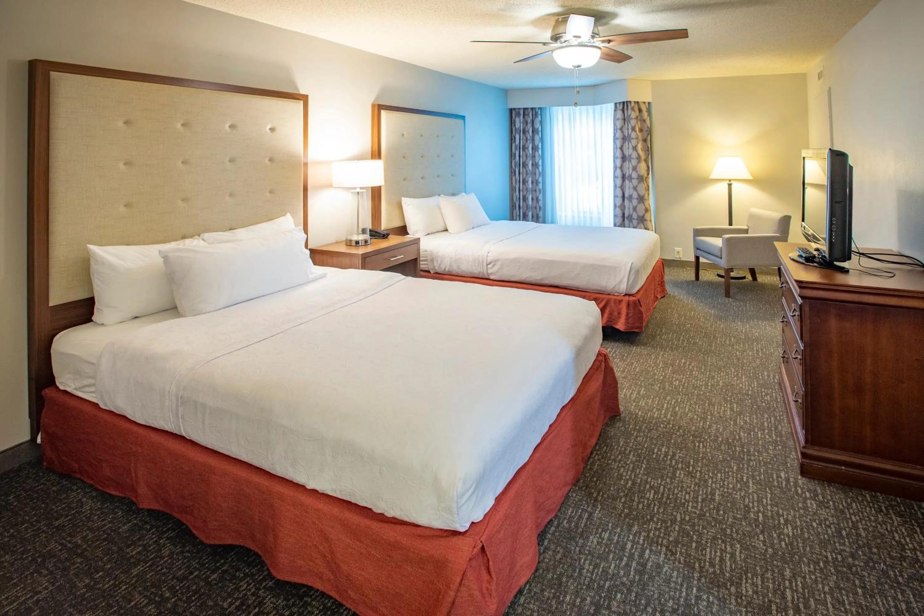 One-Bedroom Suite with Two Queen Beds in Pensacola Suites Hotel