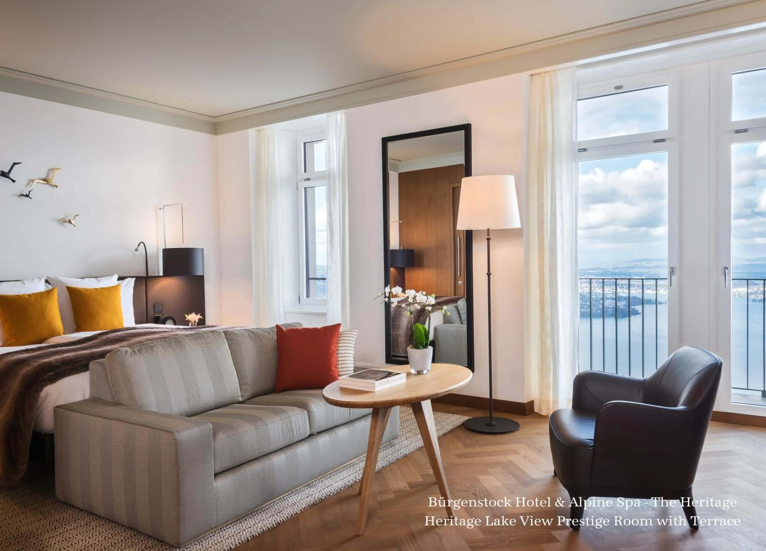 Heritage Lake View Prestige Room with Terrace in Bürgenstock Hotel & Alpine Spa