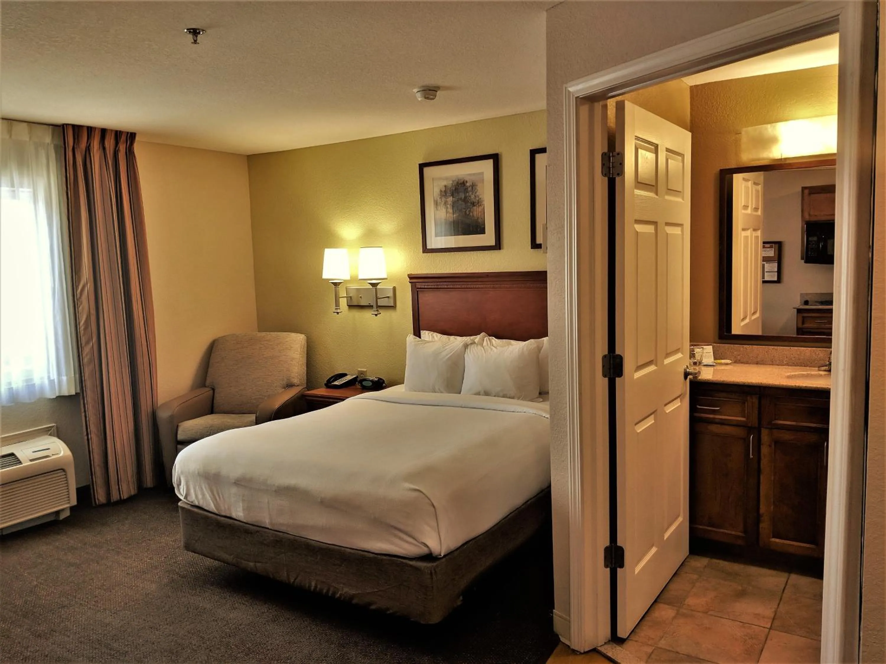 Standard Suite in Candlewood Suites Macon by IHG