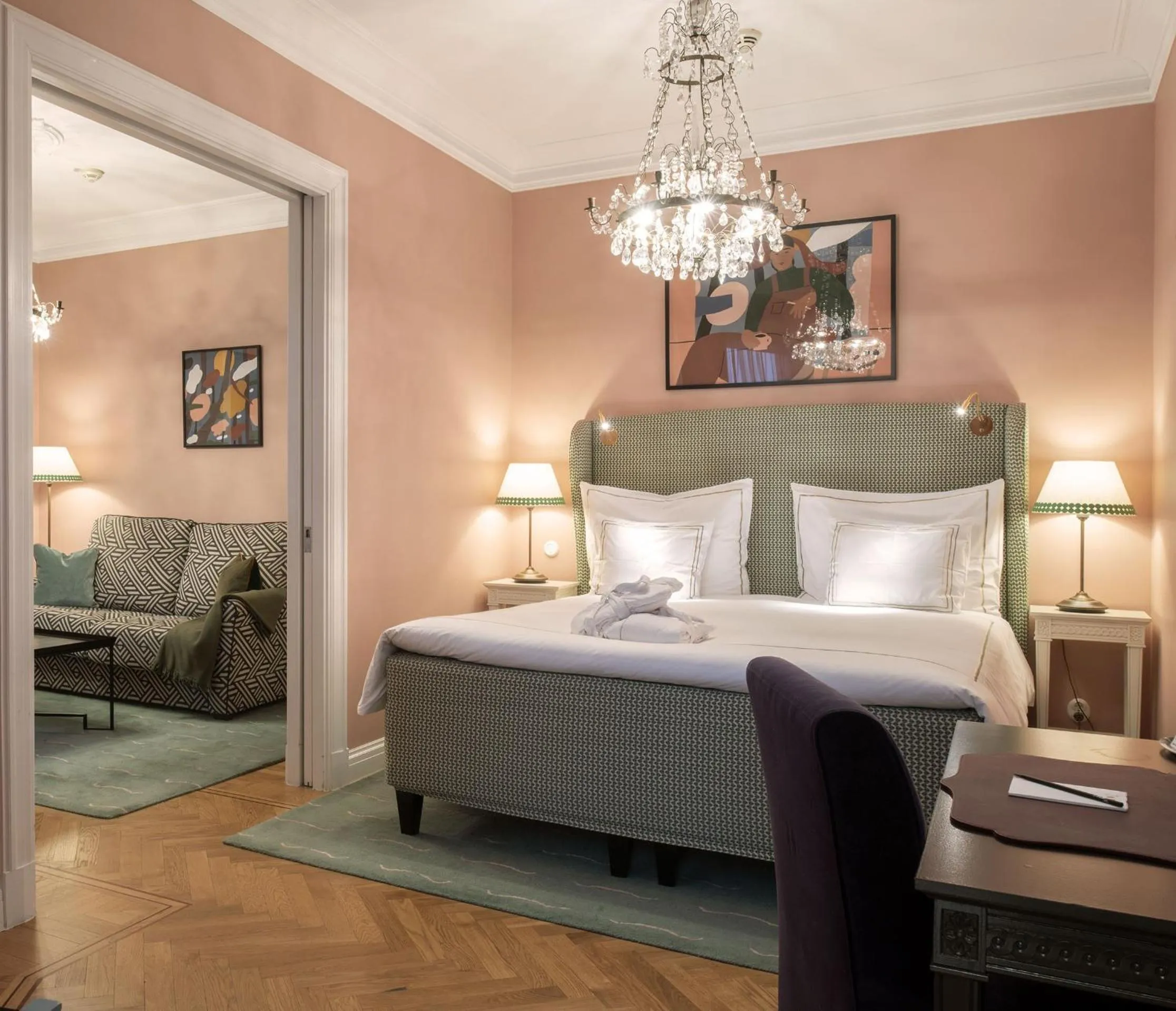 Junior Suite with Garden View in The Sparrow Hotel