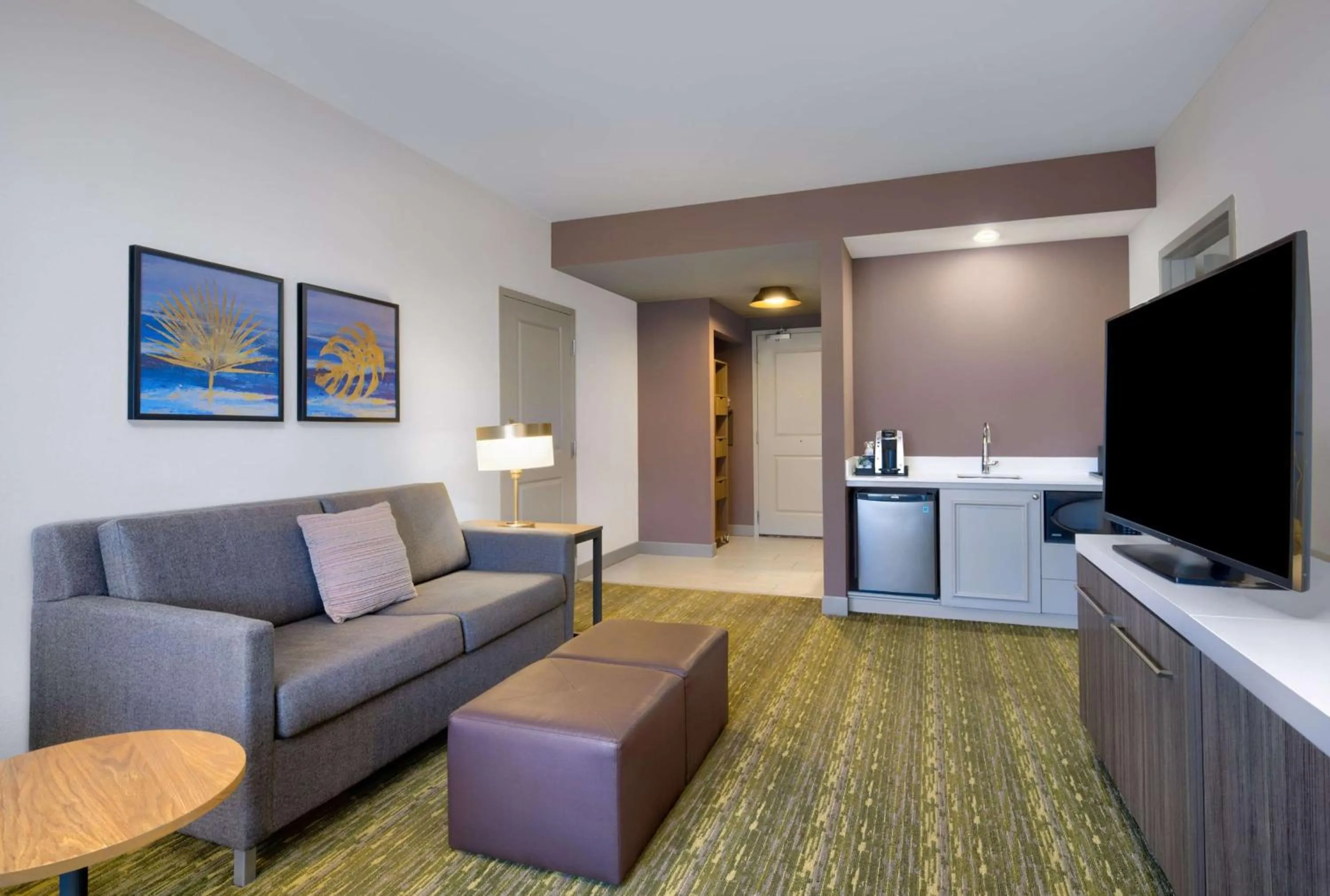 One-Bedroom King Suite with Sofa Bed in Hilton Garden Inn at PGA Village/Port St. Lucie