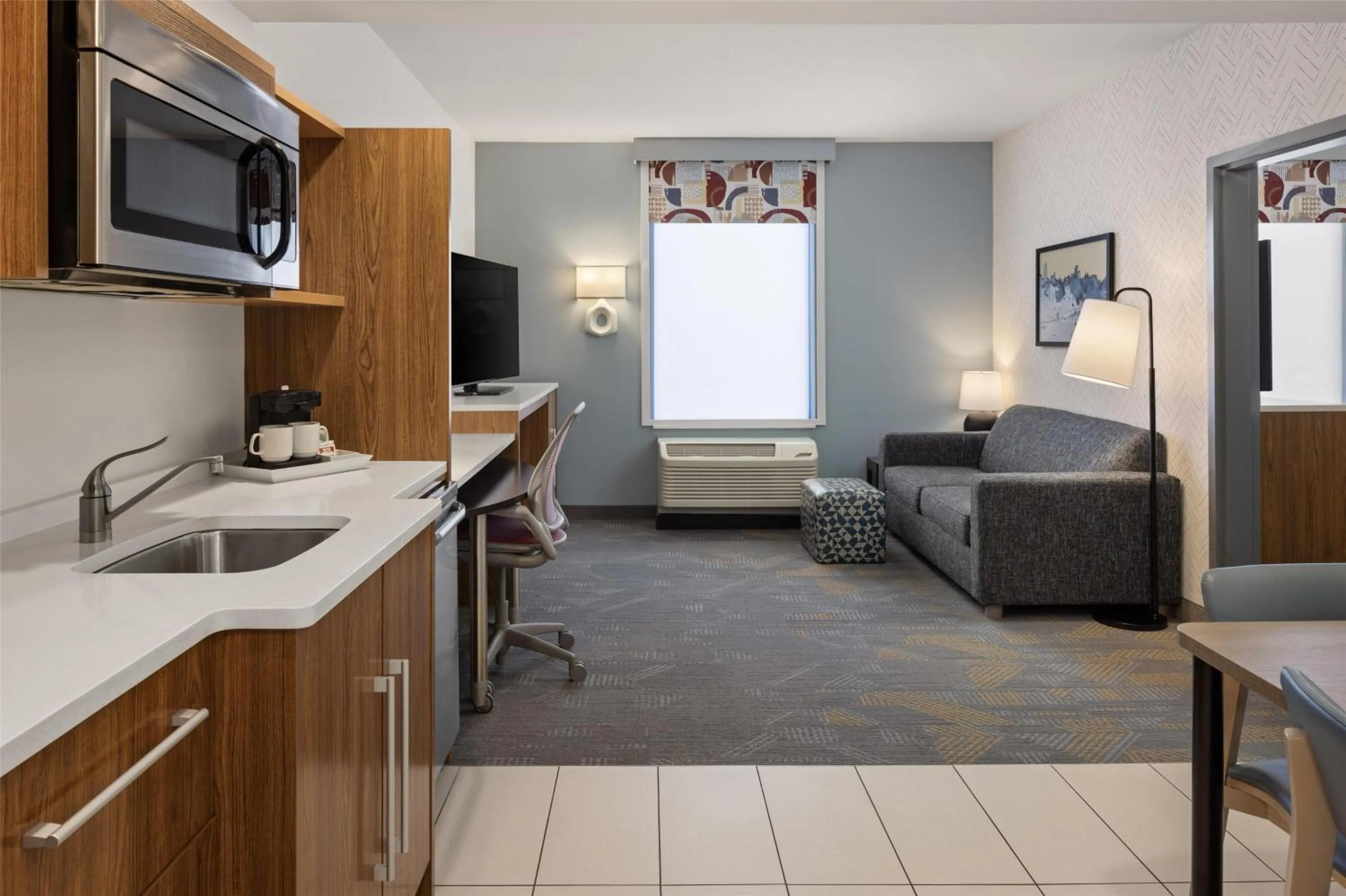 One-Bedroom Queen Suite - Non-Smoking in Home2 Suites by Hilton Roseville Minneapolis