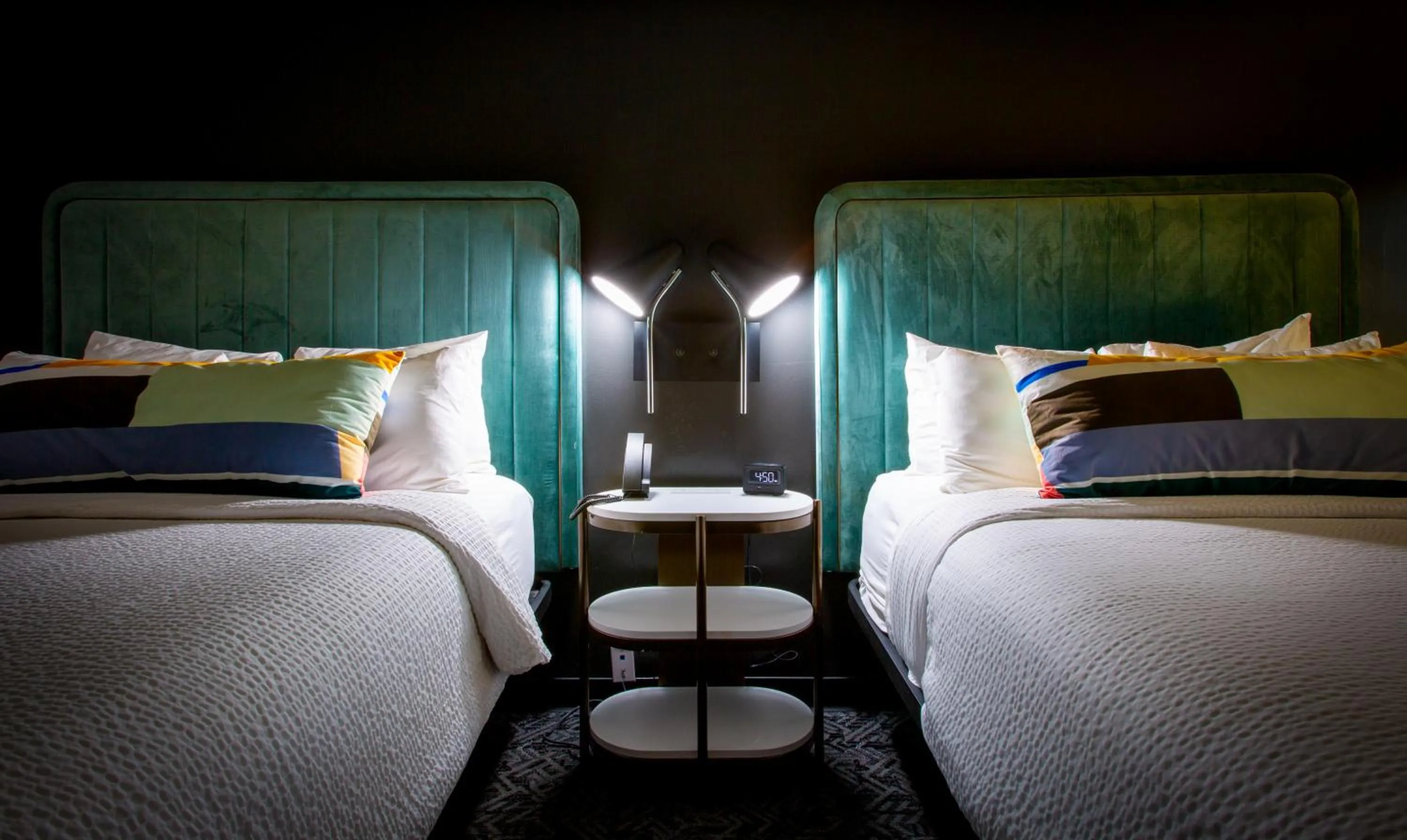 Queen Room with Two Queen Beds with Bath and Shower - Hearing Accessible in voco Flagstaff by IHG