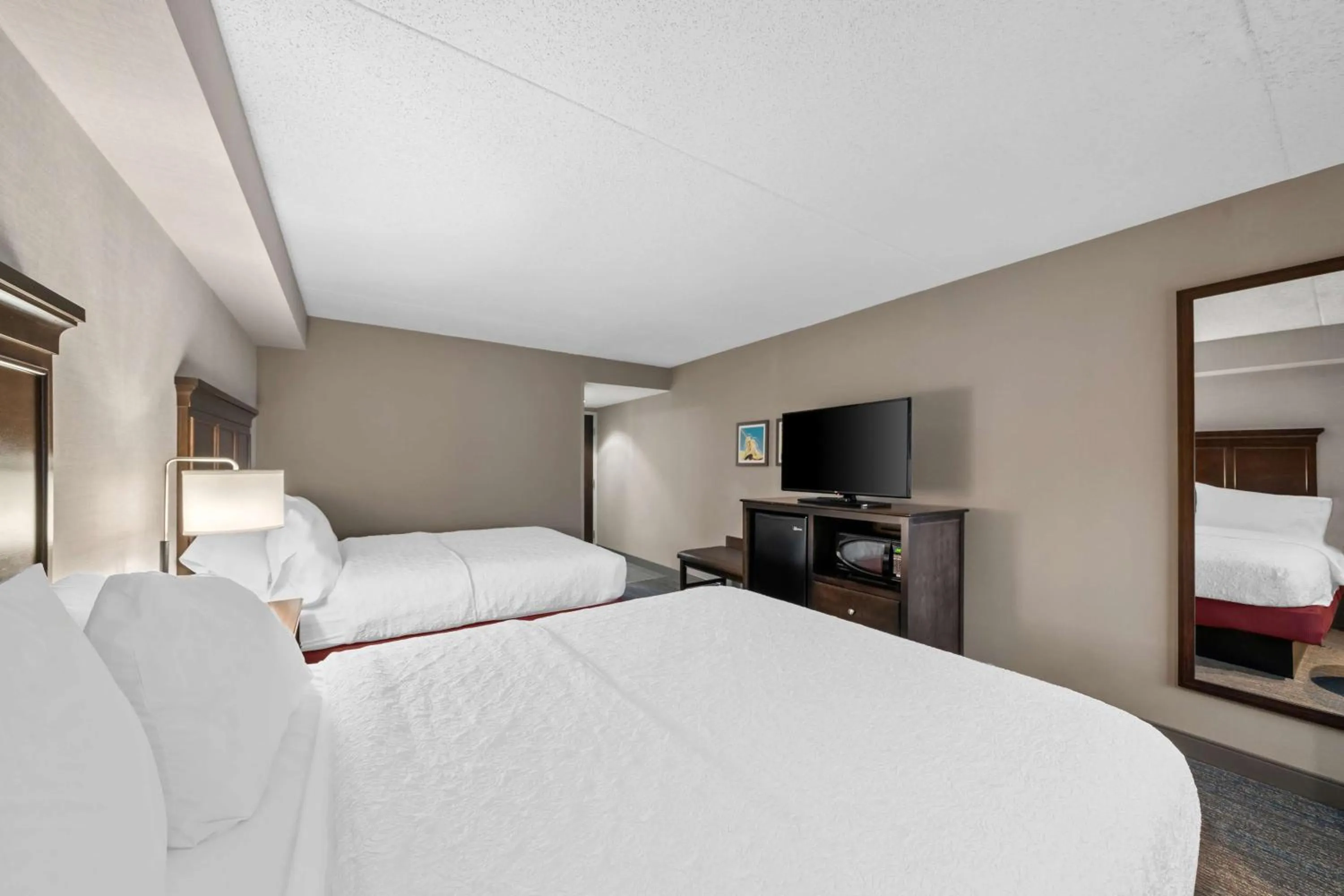 Double Room with Two Double Beds - Hearing Access/Non-Smoking in Hampton Inn New Bedford/Fairhaven