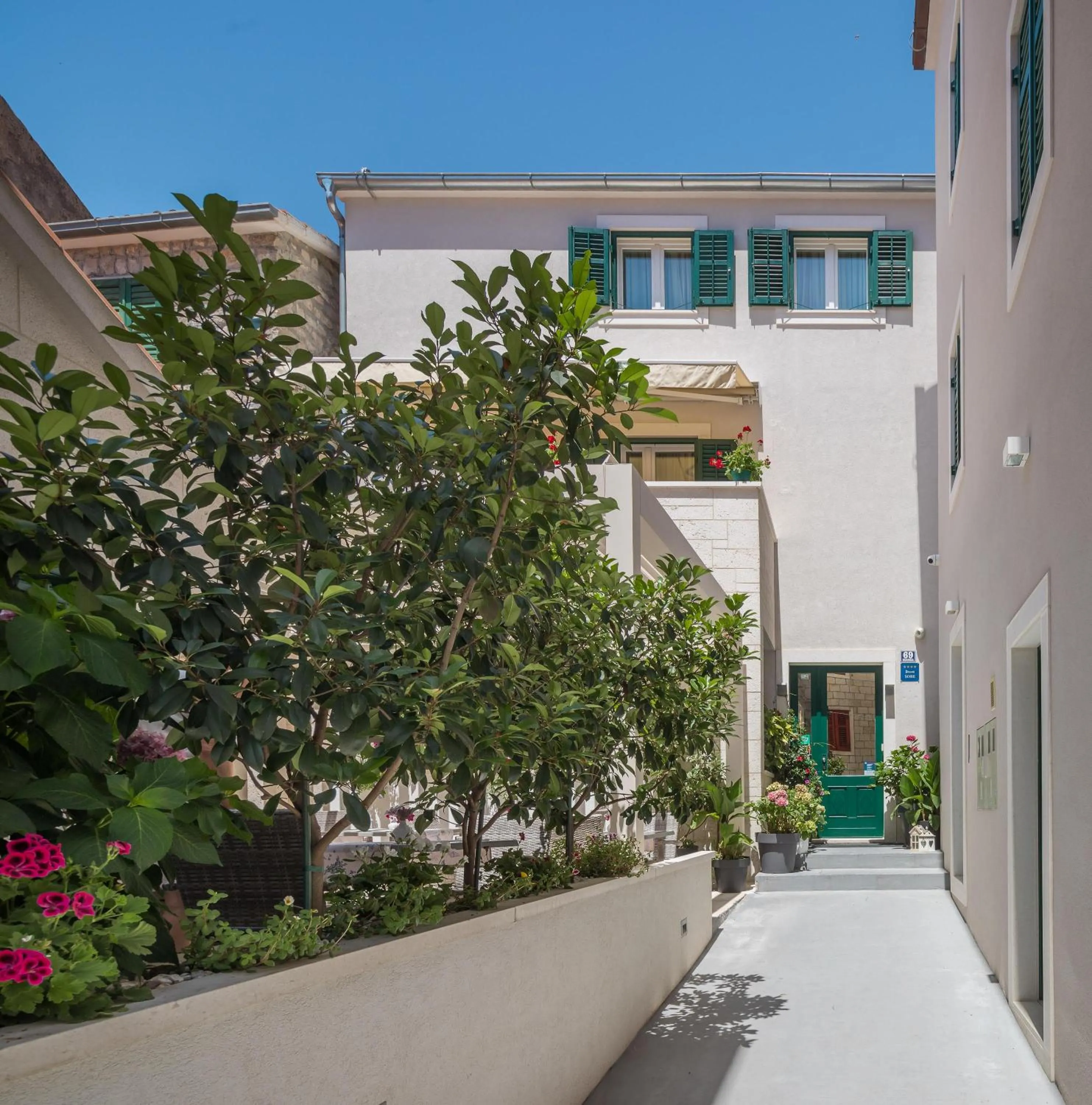 Deluxe Double or Twin Room with City View in Balatura The Fine Bed&Breakfast Split