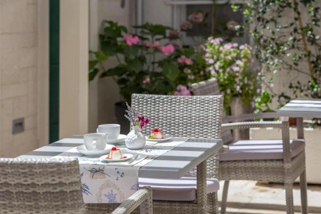 Standard Double or Twin Room in Balatura The Fine Bed&Breakfast Split