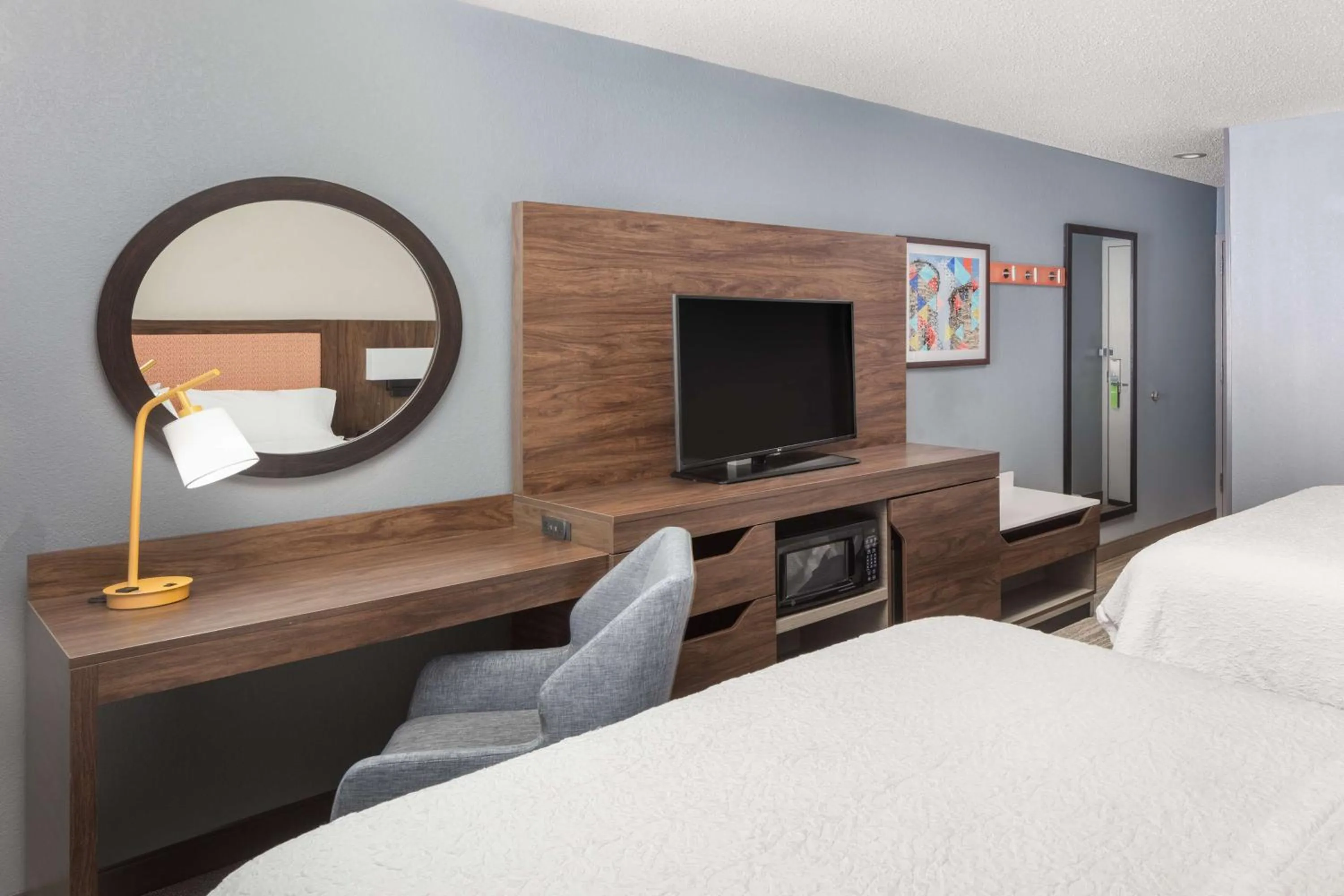 Queen Room with Two Queen Beds - Hearing Access/Non-Smoking in Hampton Inn Joliet-Plainfield I-55