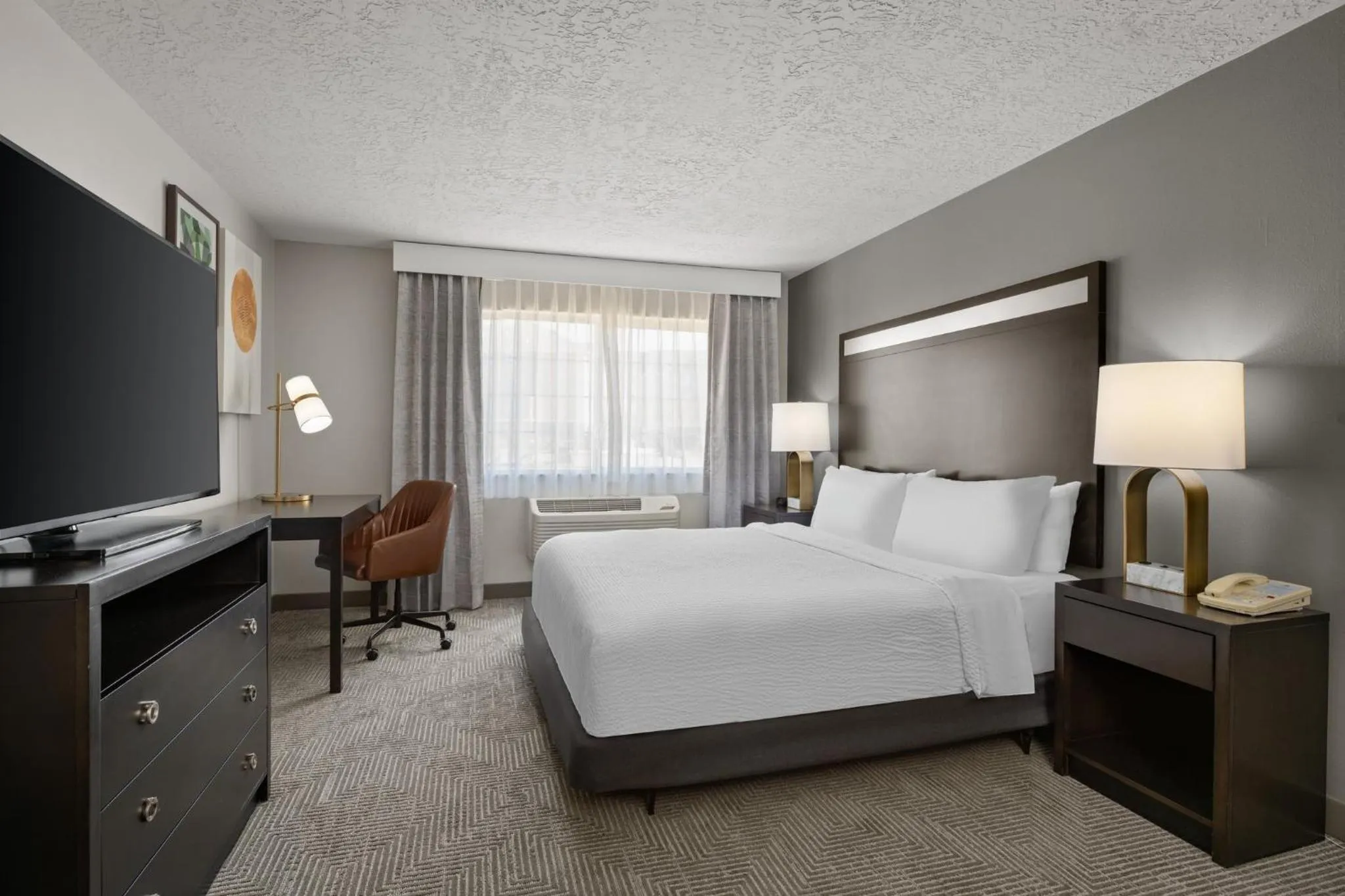 Standard King Room - Communications Accessible in Holiday Inn & Suites Albuquerque Airport by IHG