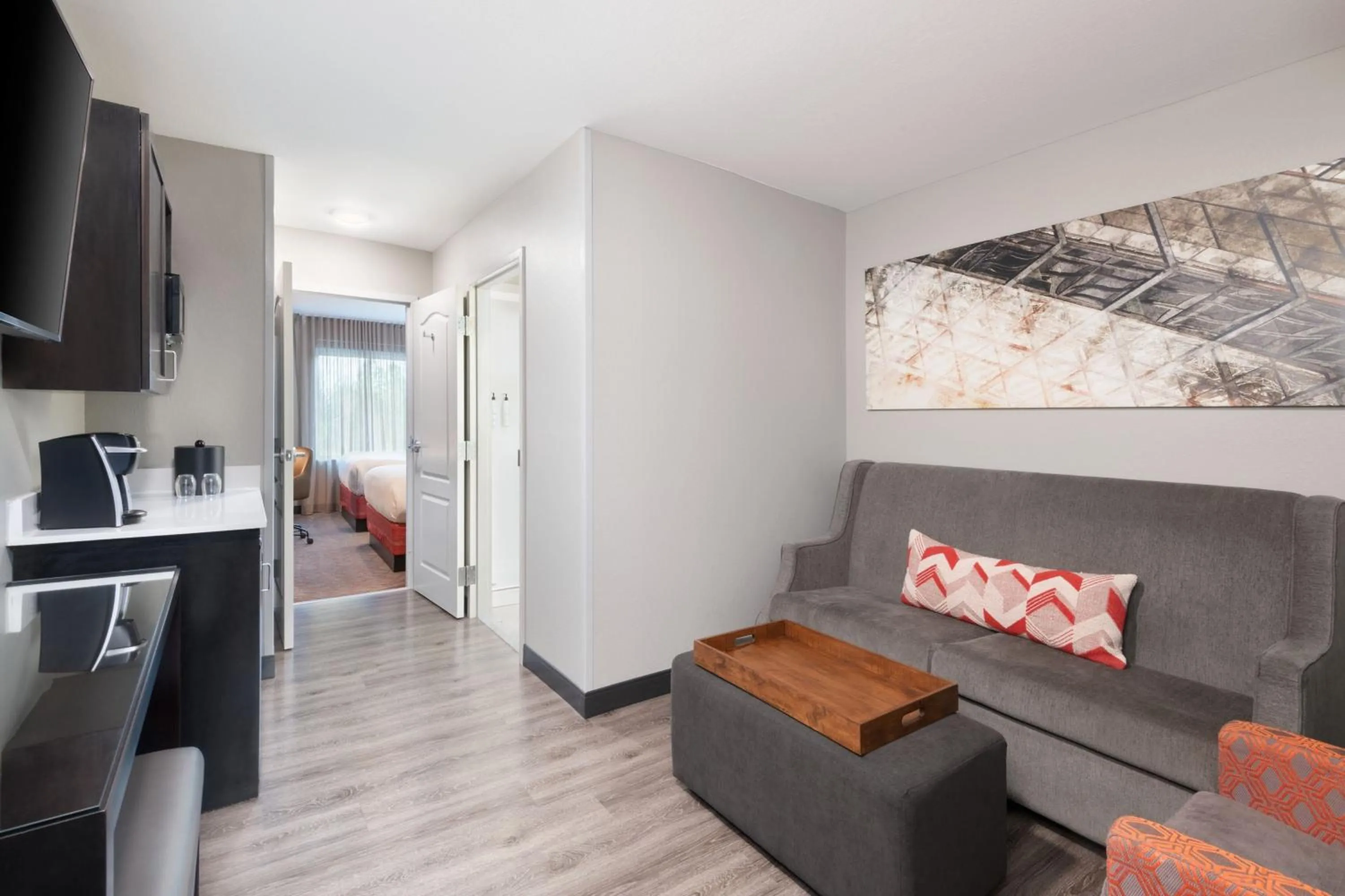 Queen Suite with Two Queen Beds and Sofa Bed in INN at GREEN ST