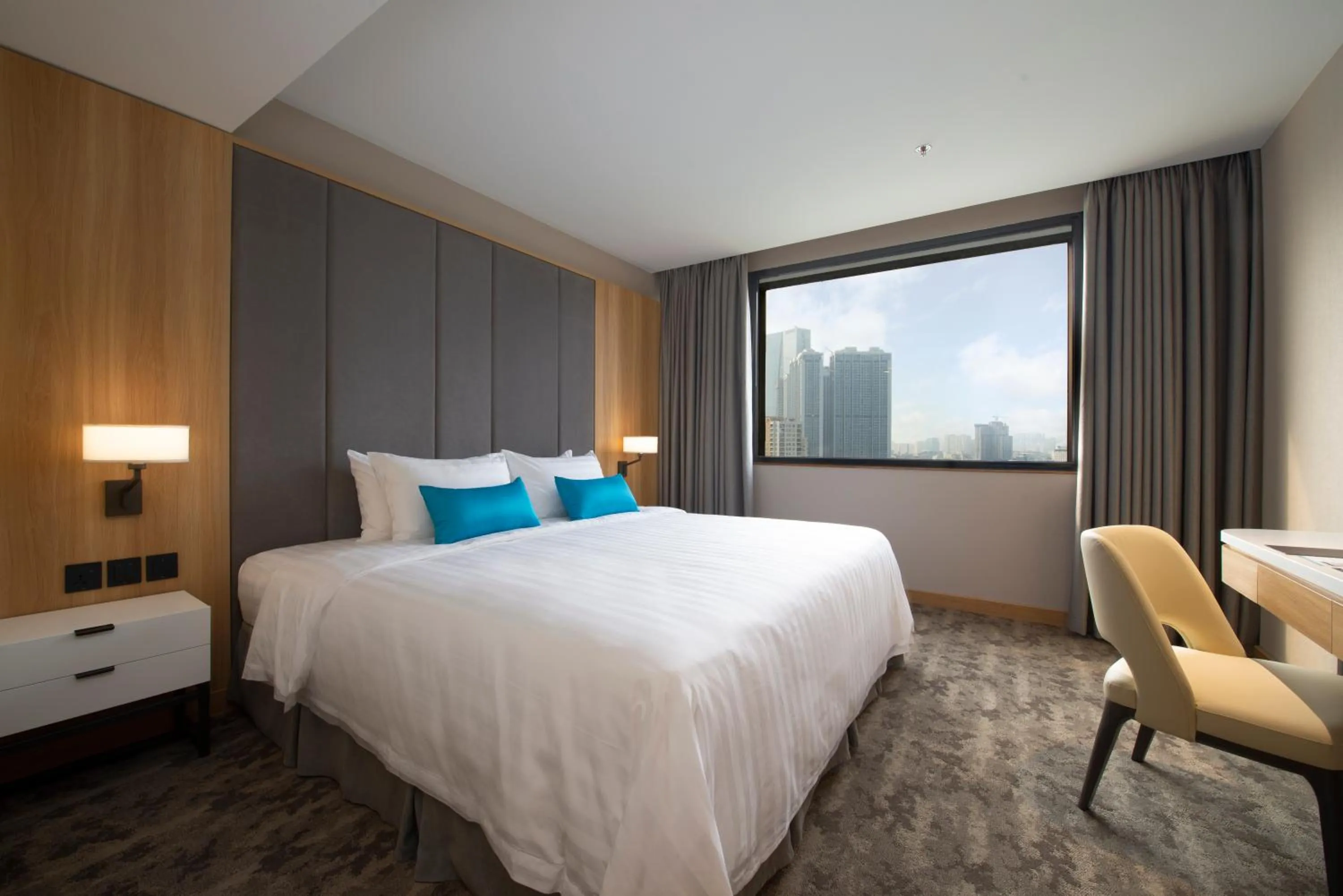 Premium Deluxe Room - single occupancy in Hanoi Hotel