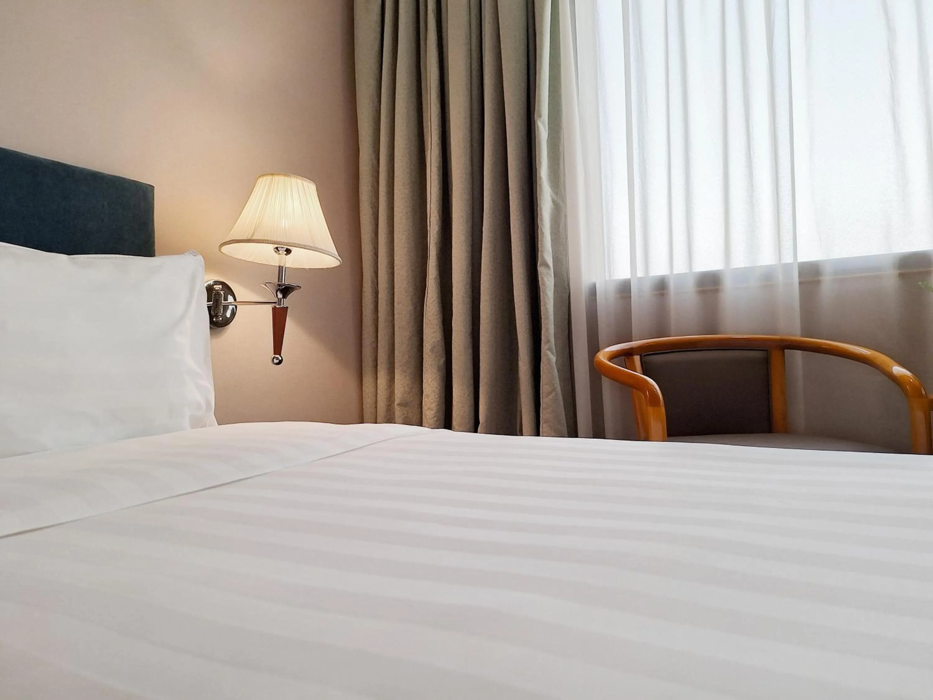 Deluxe Double or Twin Room - single occupancy in Hanoi Hotel