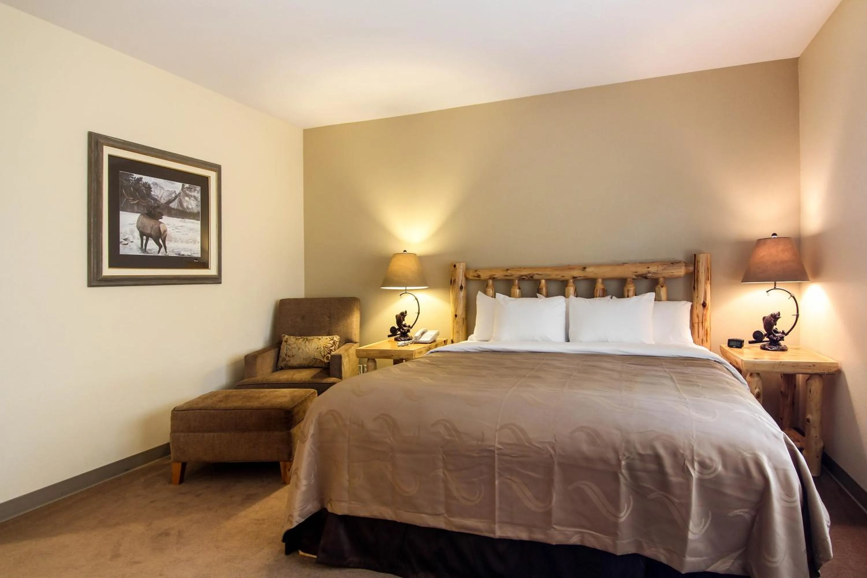 King Room - Accessible/Non-Smoking in Quality Inn Selah North Park