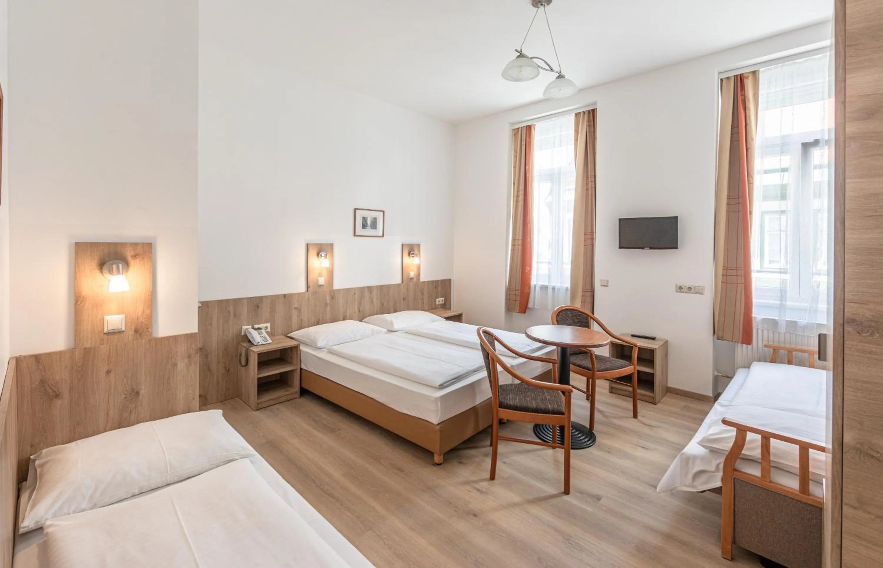 Quadruple Room in Hotel Terminus