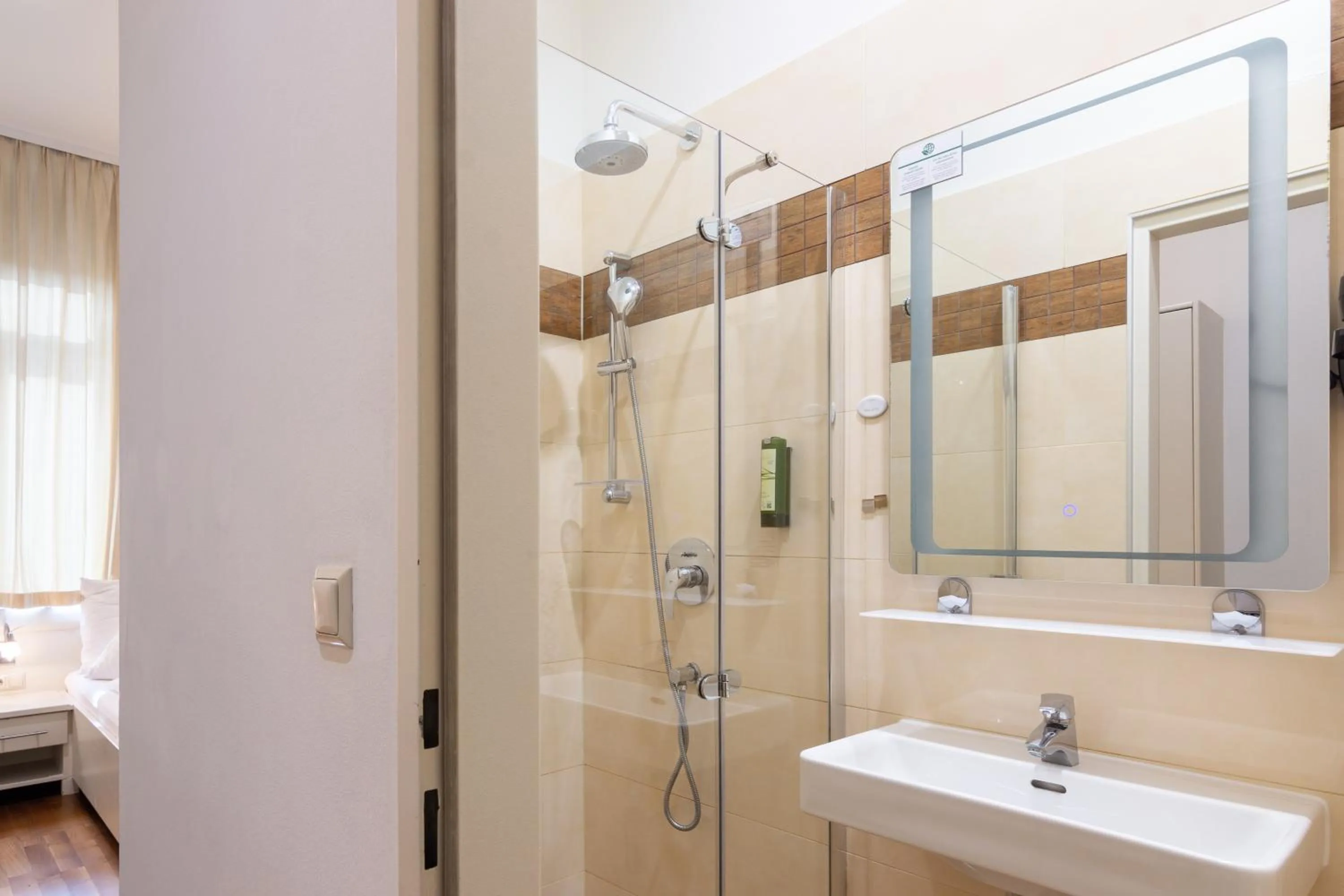 Standard Twin Room in EKONO By Leva Hotel Strasser