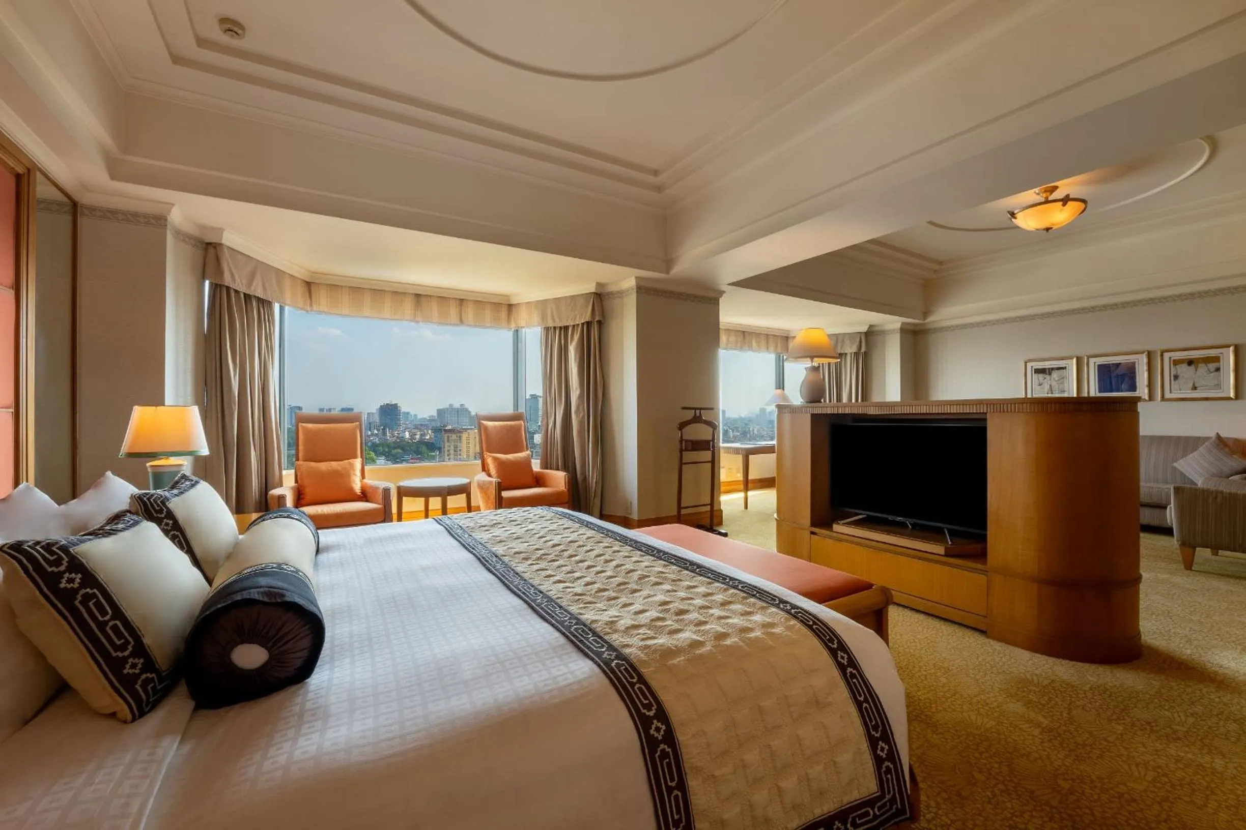 Executive Suite King Smoking - single occupancy in Hôtel du Parc Hanoï