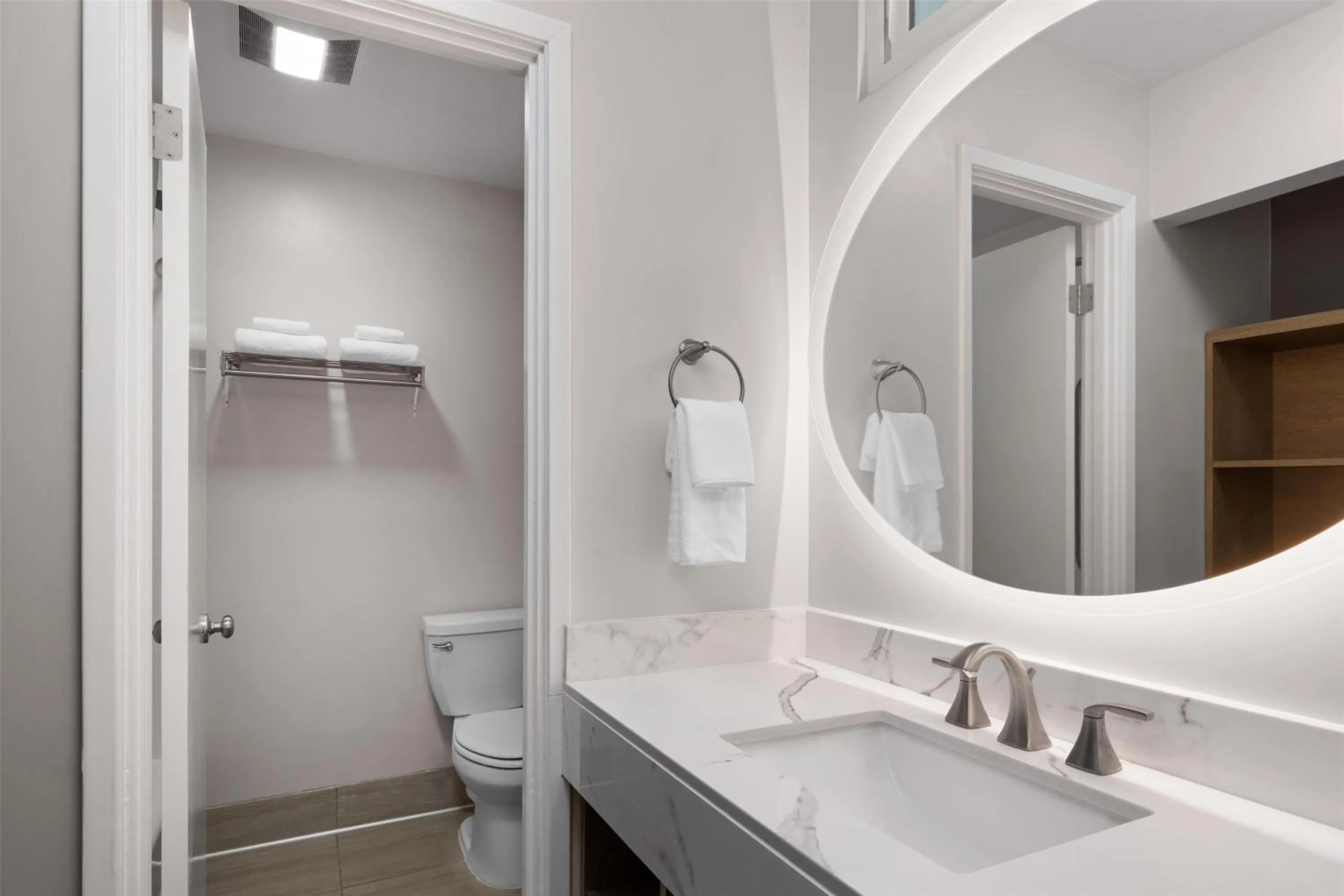 Queen Room with Two Queen Beds - Non-Smoking in Best Western Plus Pepper Tree Inn